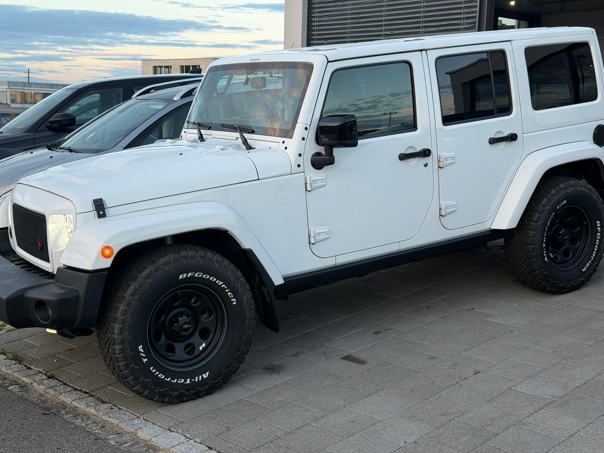 JEEP Wrangler 2.8CRD Unlimited Rubicon Automatic-image-4