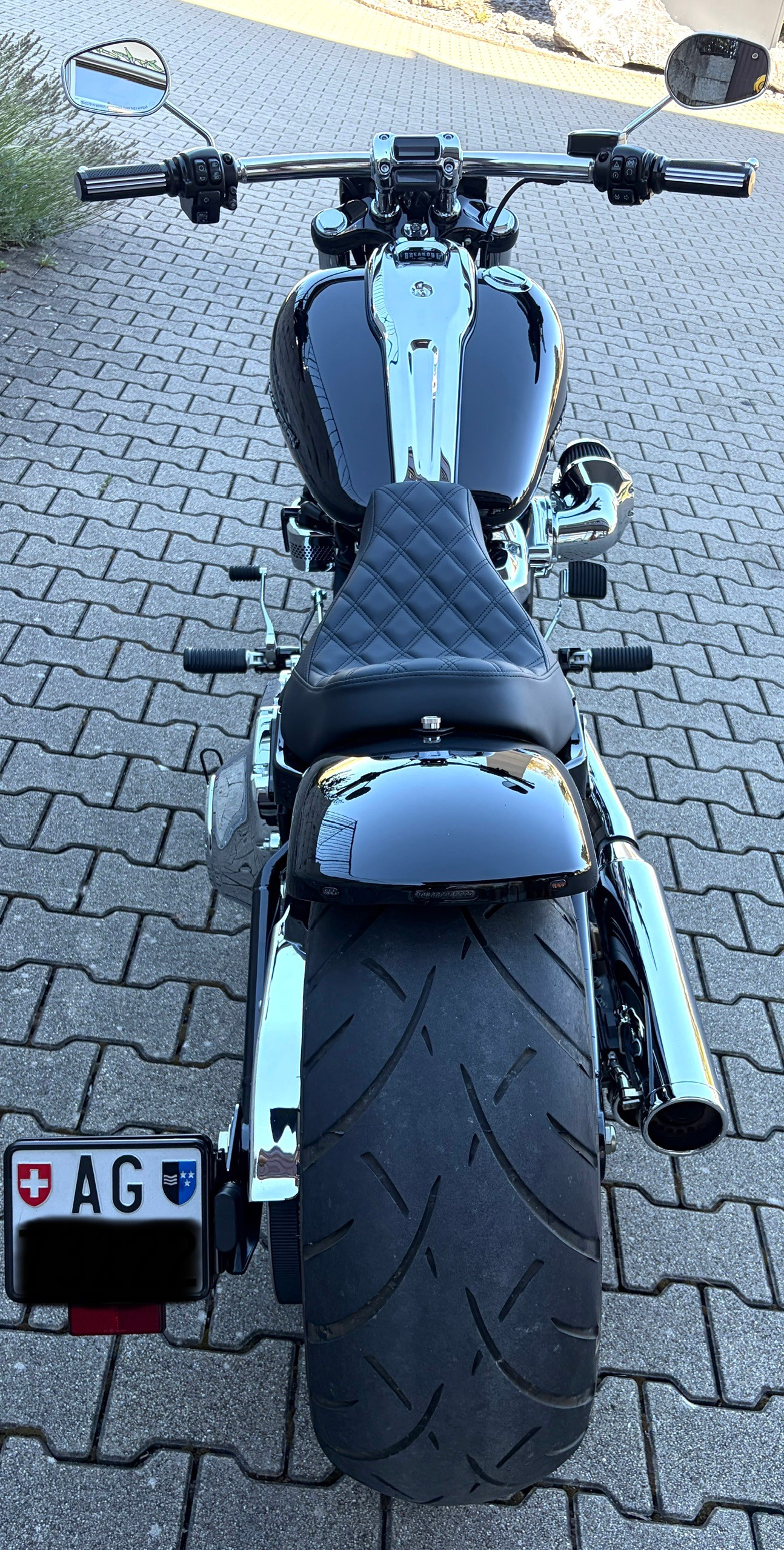 HARLEY-DAVIDSON FXBR Breakout 117-image-1