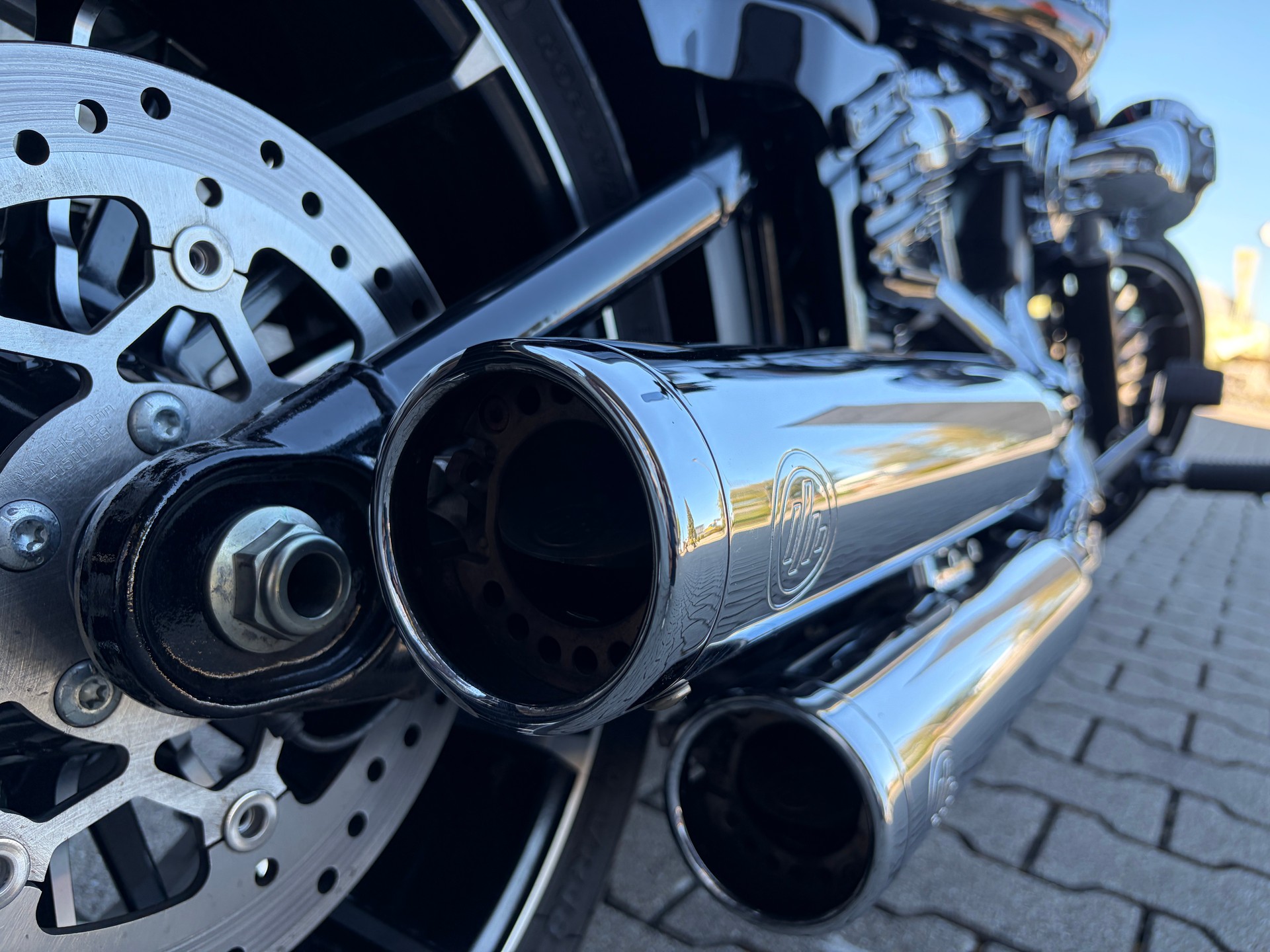HARLEY-DAVIDSON FXBR Breakout 117-image-7
