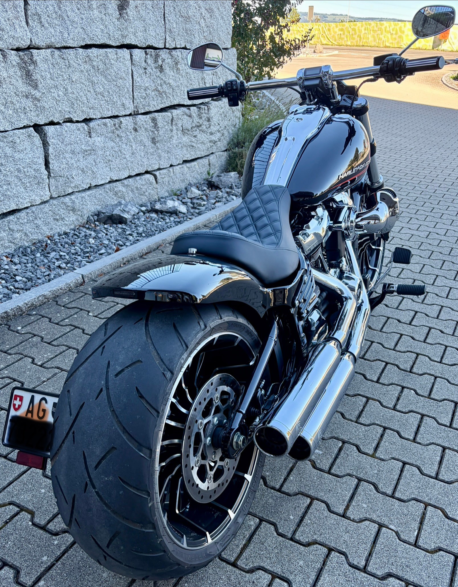 HARLEY-DAVIDSON FXBR Breakout 117-image-0