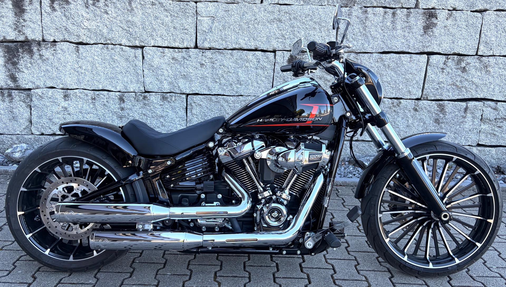 HARLEY-DAVIDSON FXBR Breakout 117-image-3