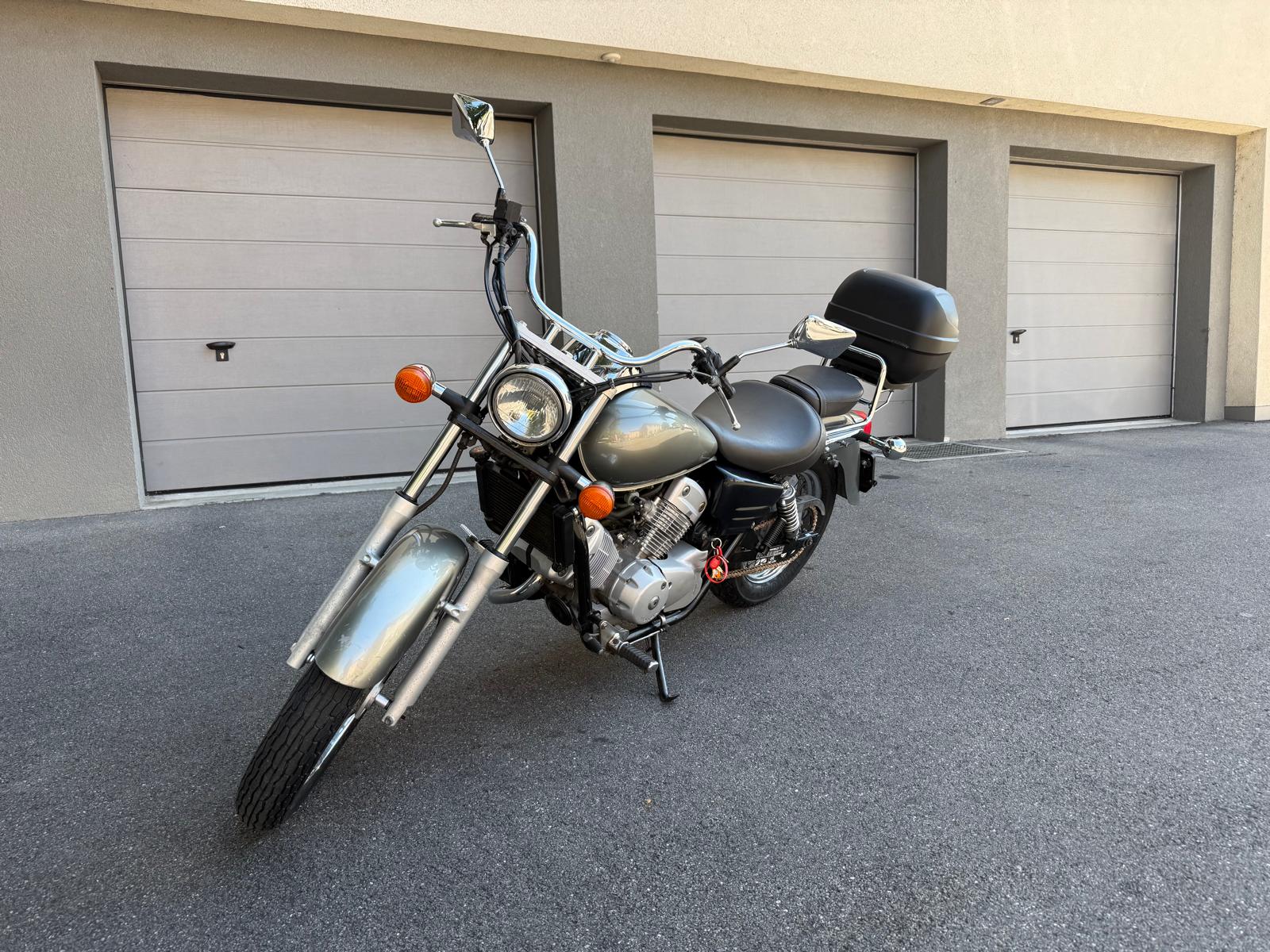 HONDA VT 125 C Shadow-image-0
