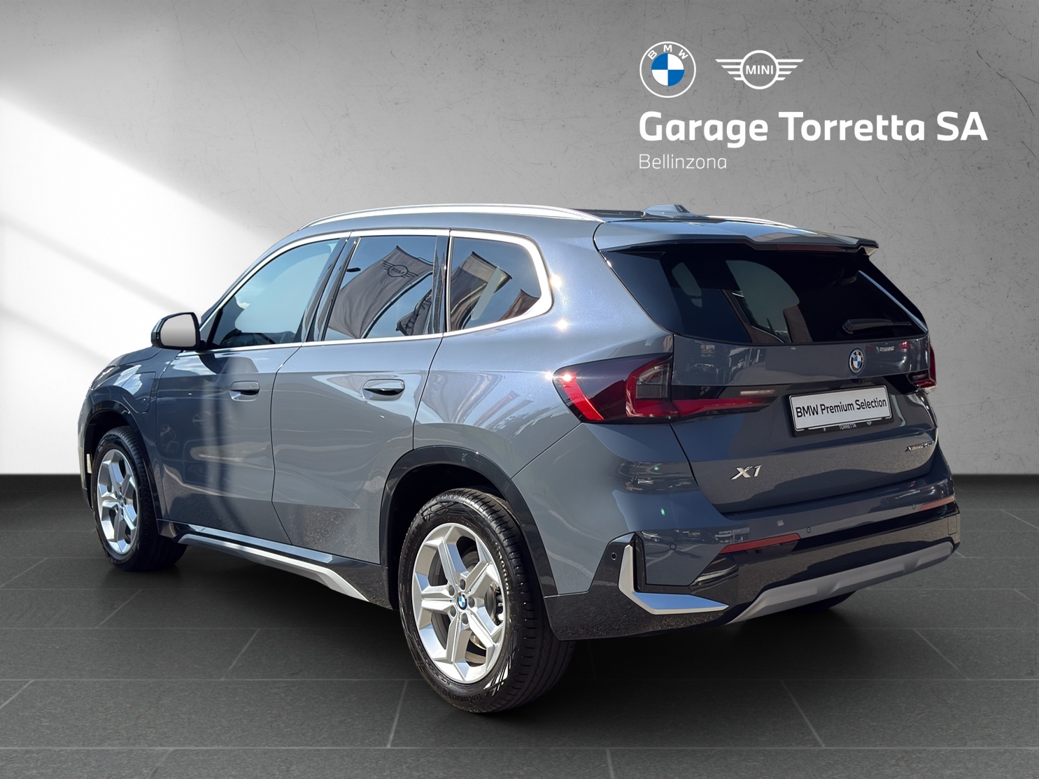 BMW X1 xDrive 25e xLine-showroom-element-2