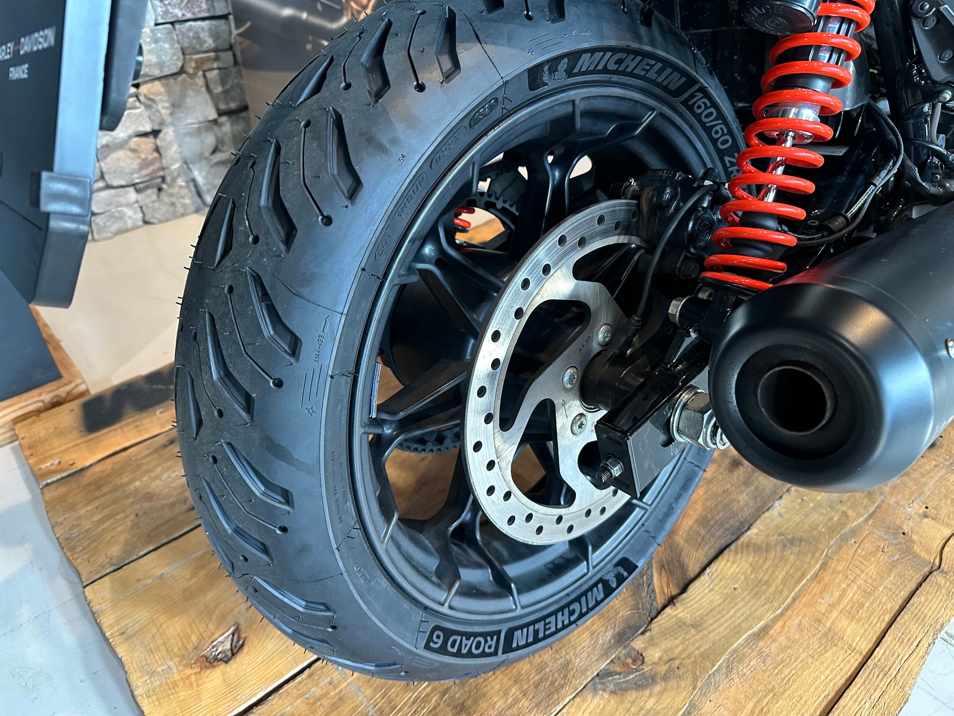 HARLEY-DAVIDSON XG 750 Street Rod-image-10