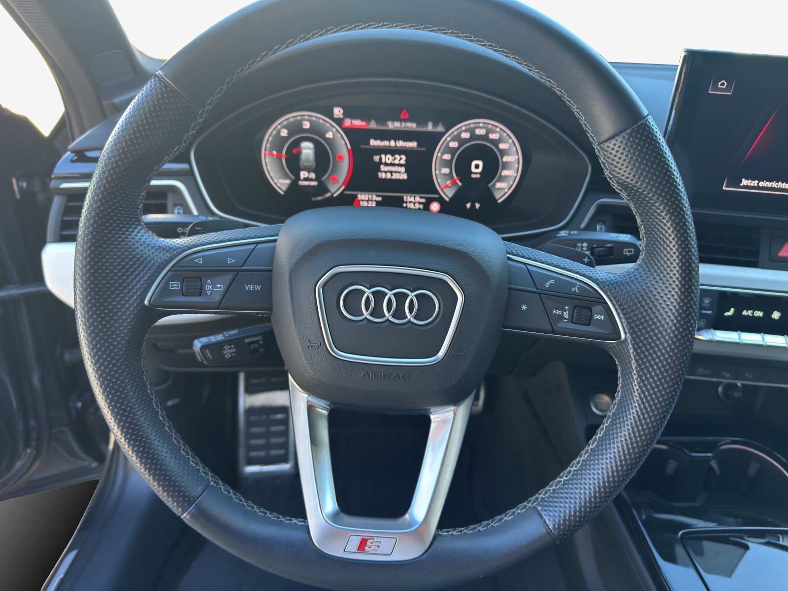 AUDI A4 Avant 40 TDI S line Attraction quattro S-tronic-image-9