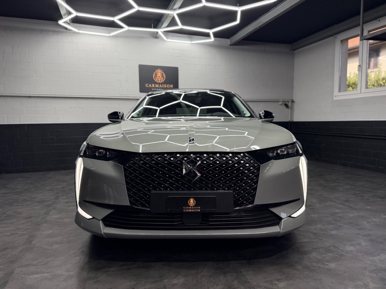 DS AUTOMOBILES DS 4 1.6 Pure Tech Performance Line+ EAT8 | CH-Auto | Glasdach | Head-Up | 360° Kamera | ACC Tempomat | AHK 1'6T-showroom-element-1