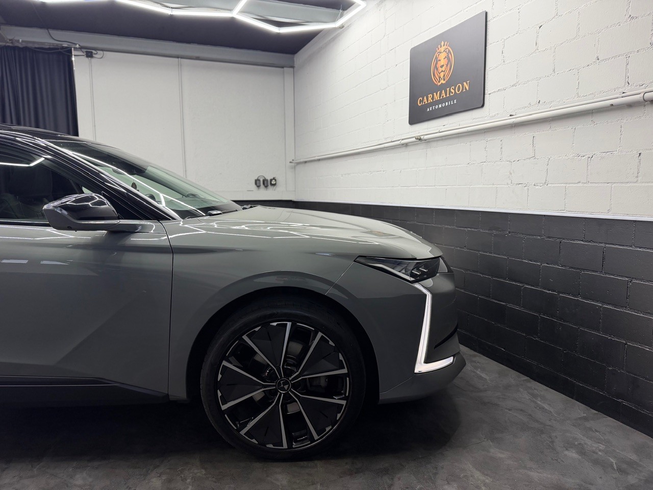 DS AUTOMOBILES DS 4 1.6 Pure Tech Performance Line+ EAT8 | CH-Auto | Glasdach | Head-Up | 360° Kamera | ACC Tempomat | AHK 1'6T-image-9