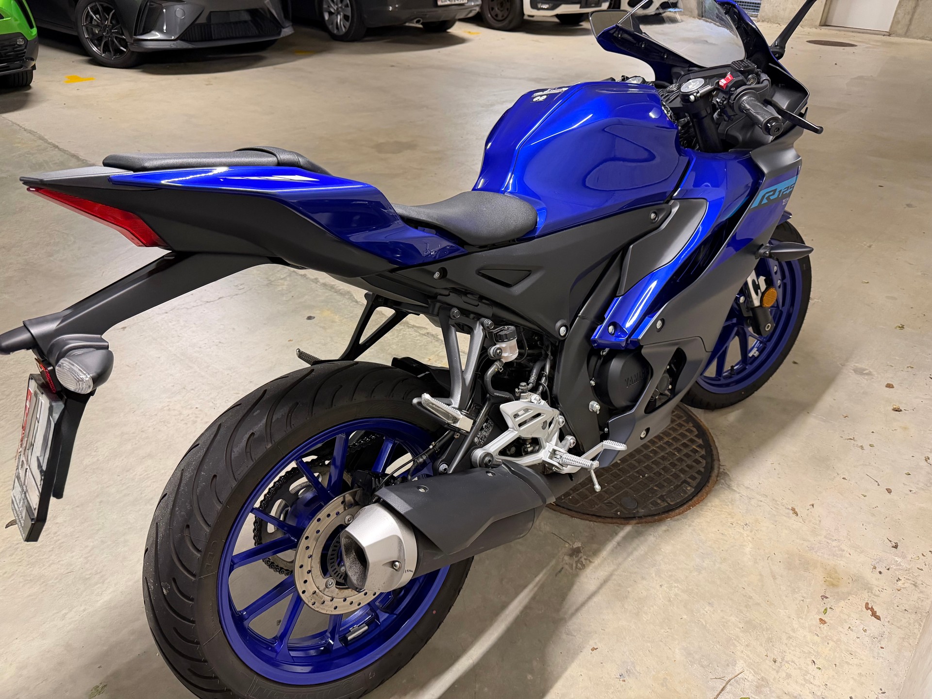 YAMAHA YZF-R 125 ABS-image-5