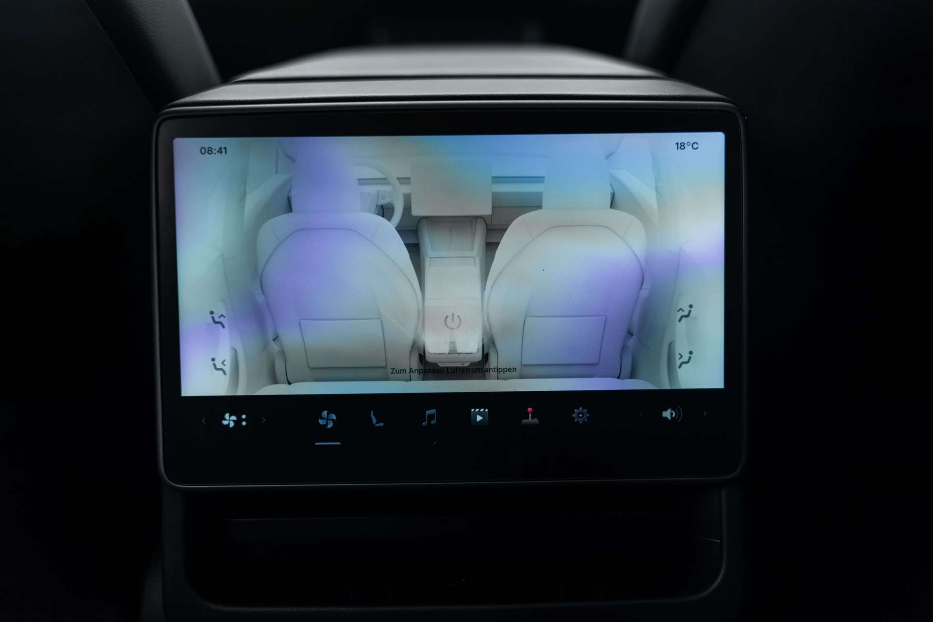 TESLA Model 3 NEW Long Range Dual Motor AWD-image-17