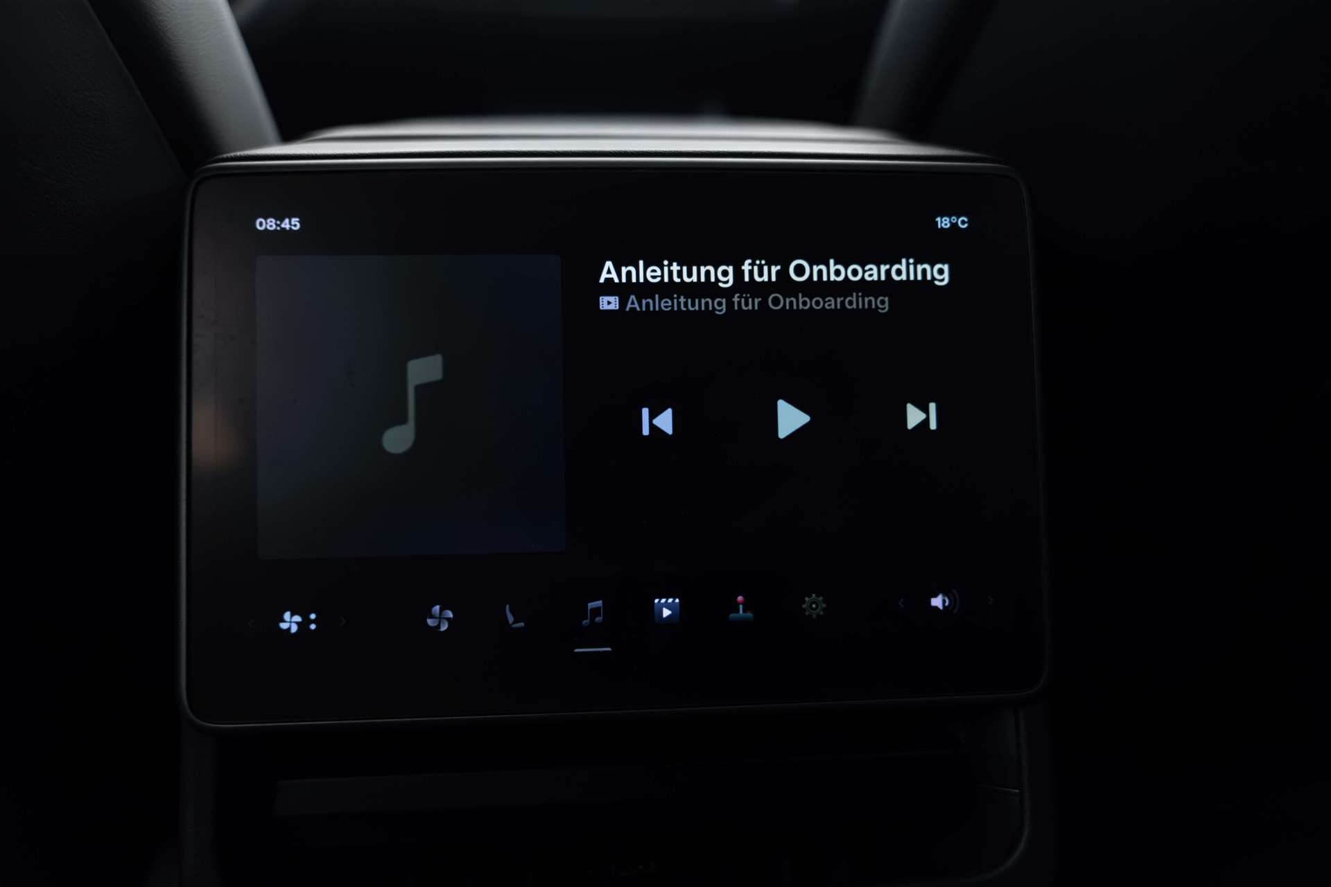 TESLA Model 3 NEW Long Range Dual Motor AWD-image-20