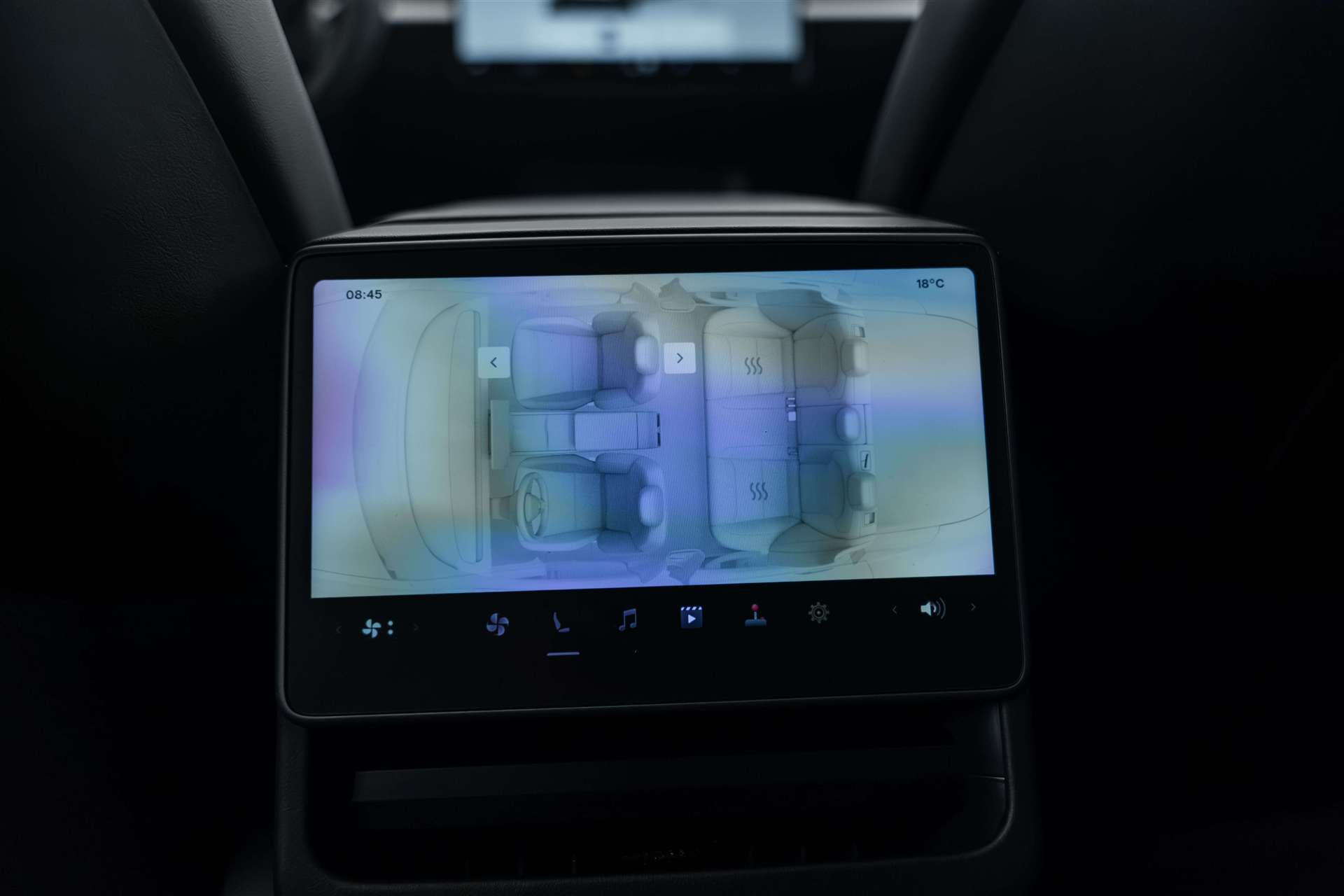 TESLA Model 3 NEW Long Range Dual Motor AWD-image-18