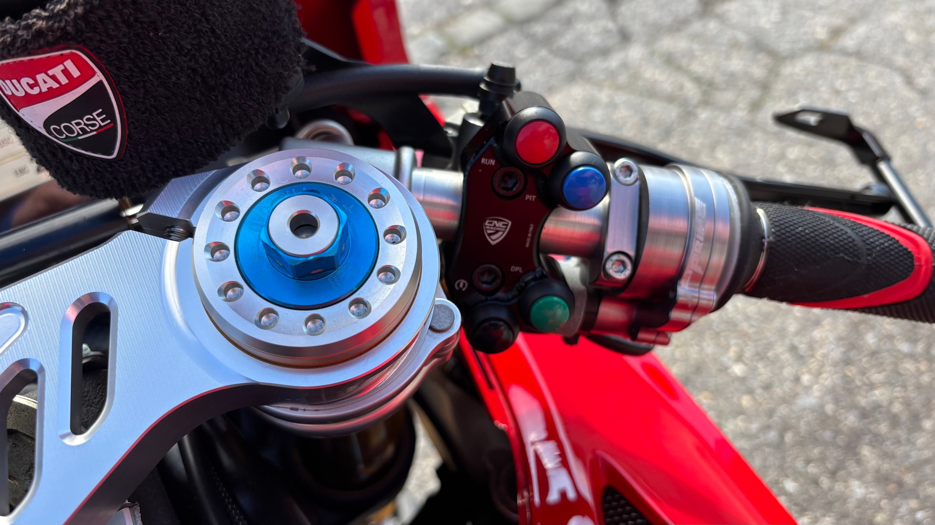 DUCATI Panigale V4 R-image-14