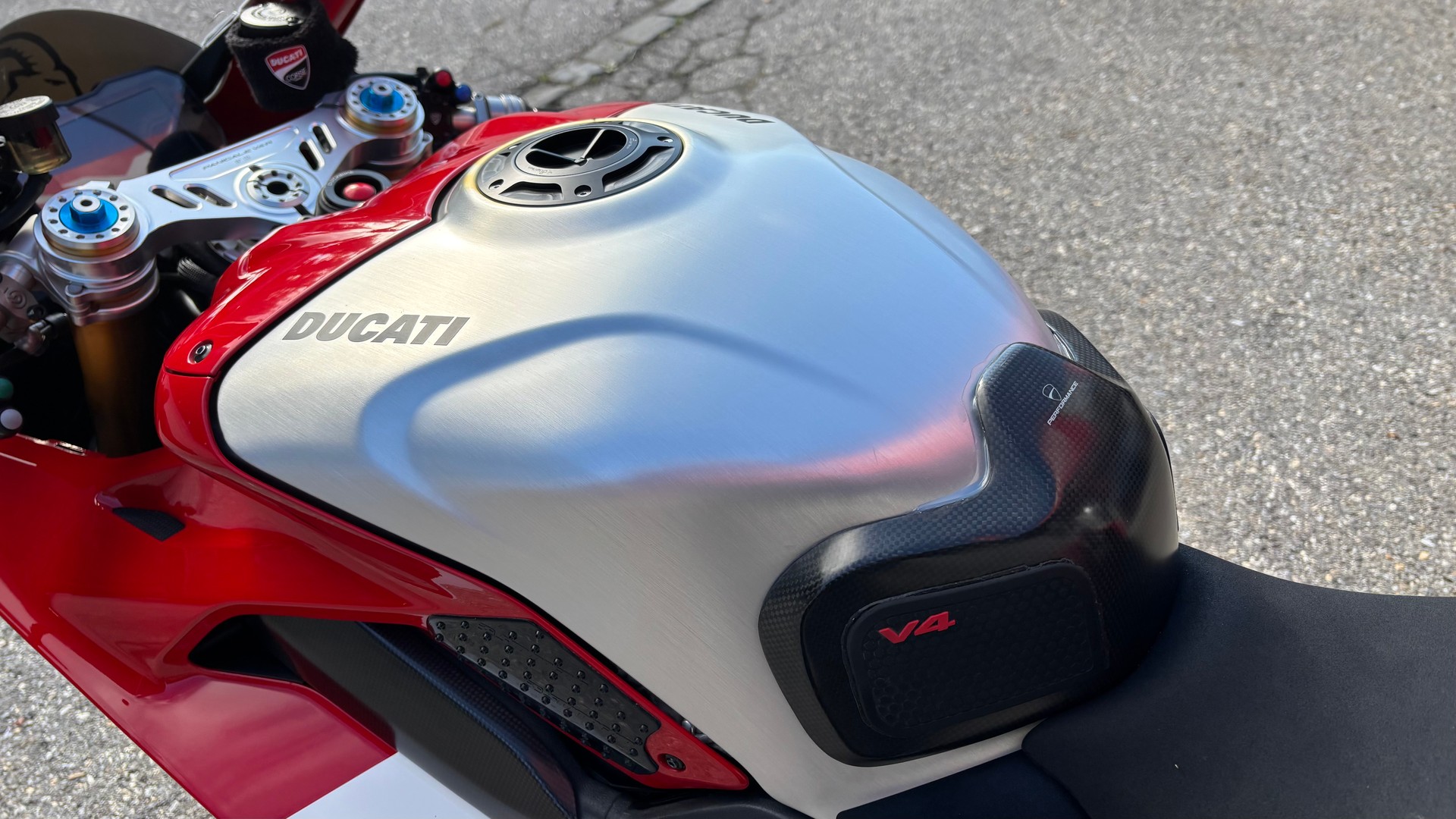 DUCATI Panigale V4 R-image-10