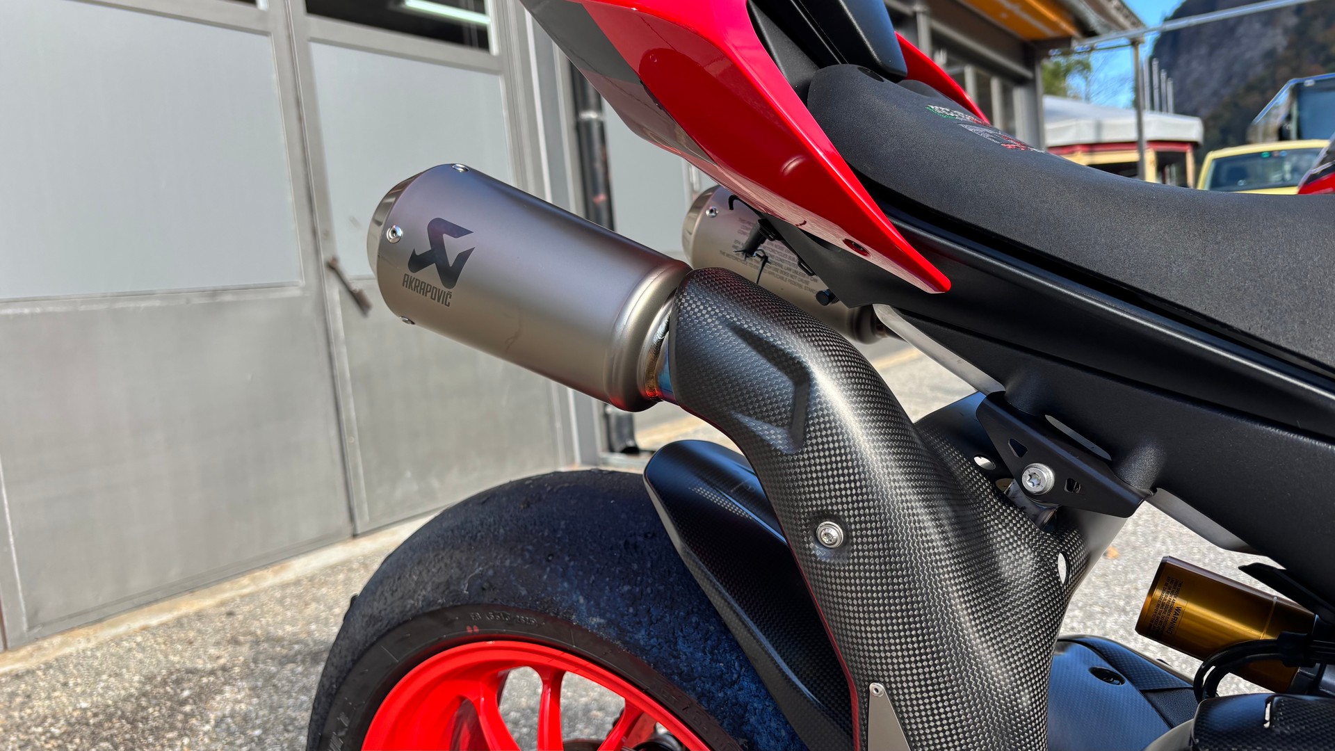 DUCATI Panigale V4 R-image-4