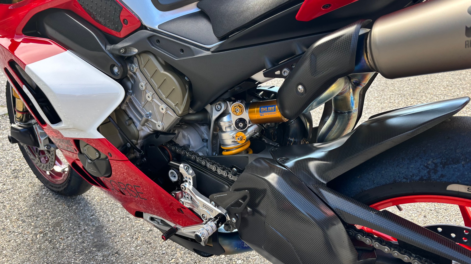 DUCATI Panigale V4 R-image-9