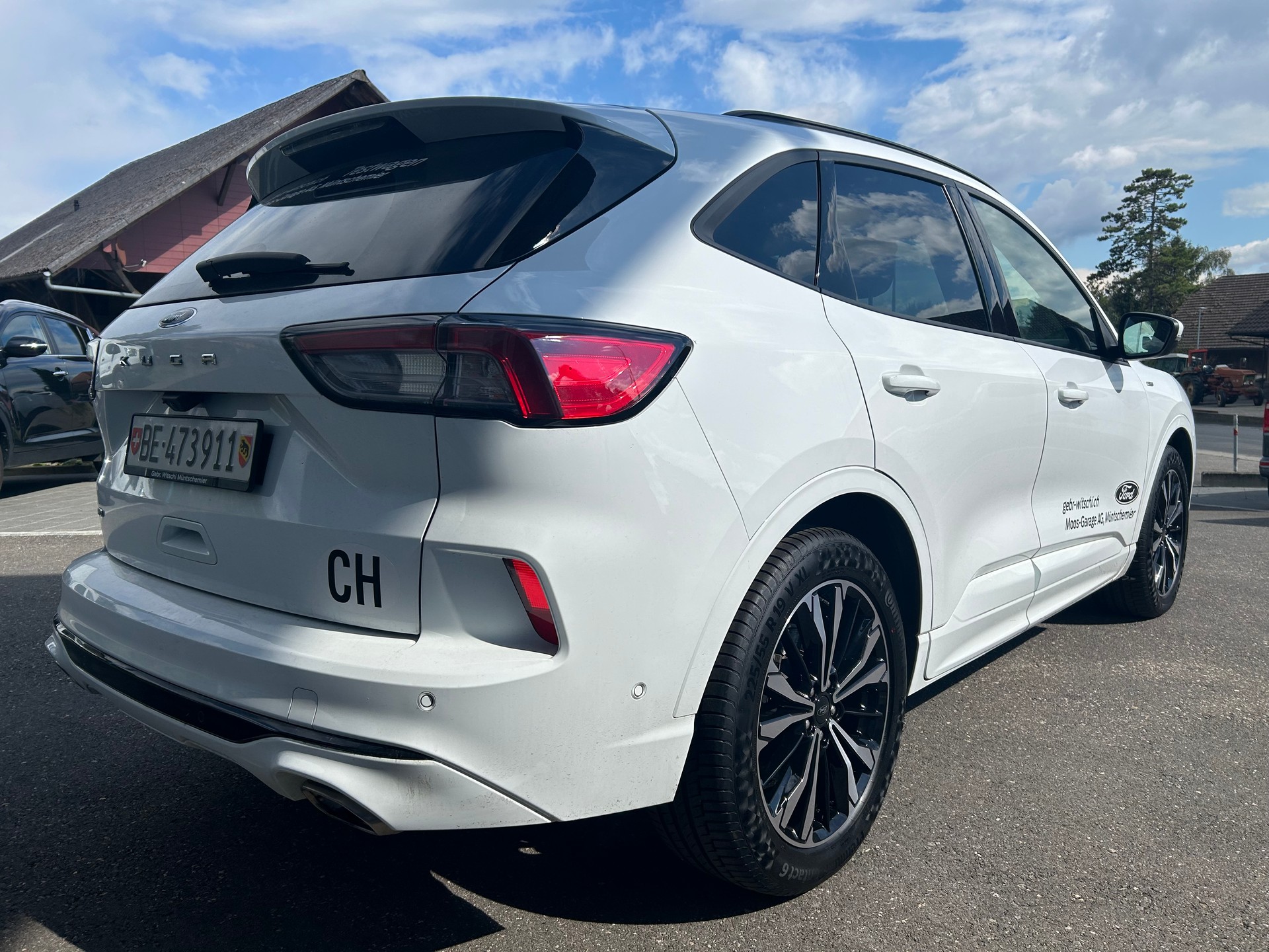 FORD Kuga 2.0 TDCi EcoBlue ST-Line 4WD Automat-showroom-element-3