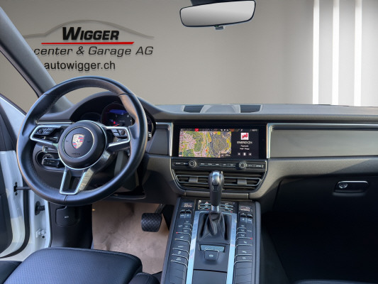 PORSCHE Macan PDK-image-10