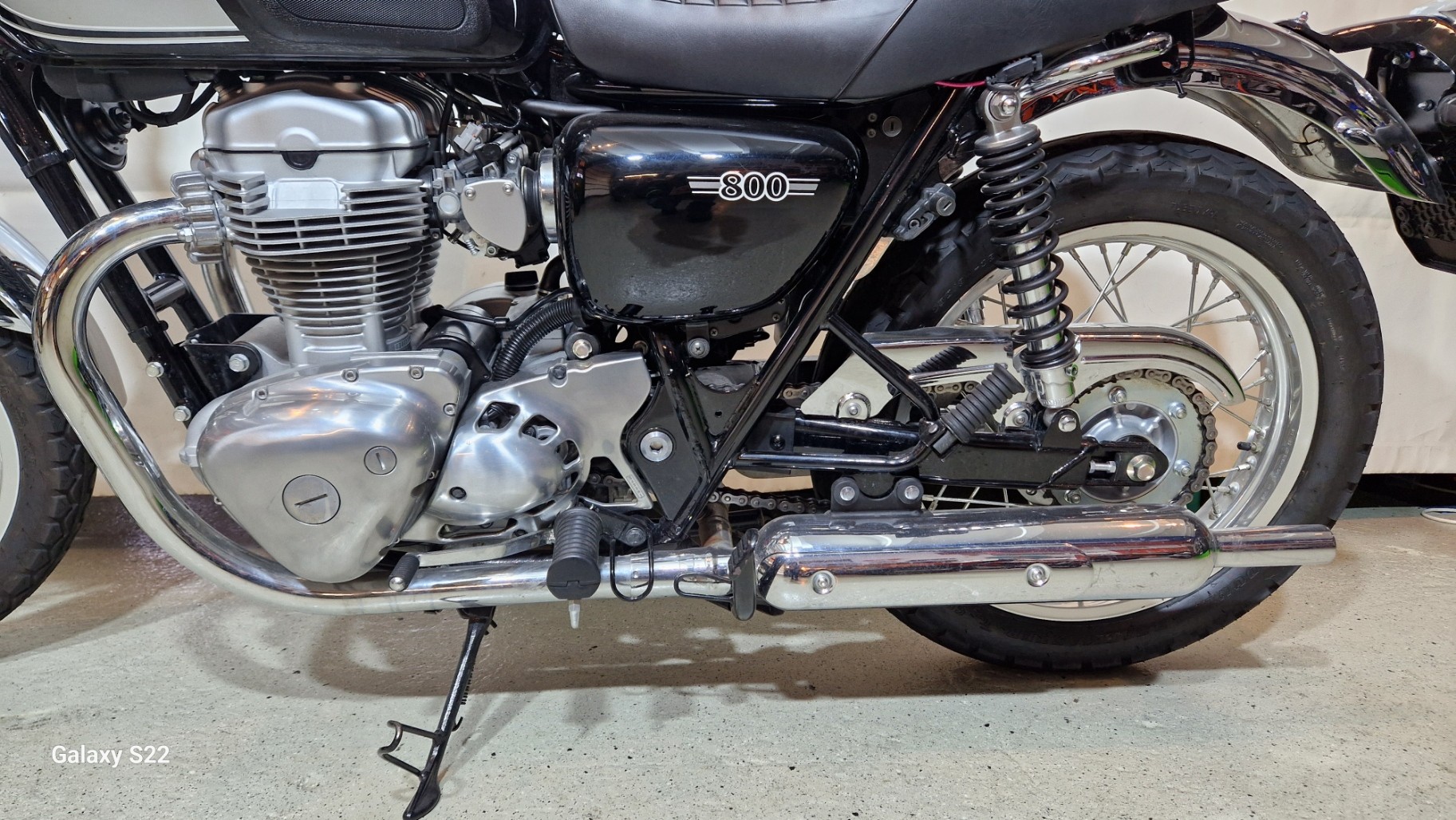 KAWASAKI W 800, 35 KW, neuwertig!-image-5