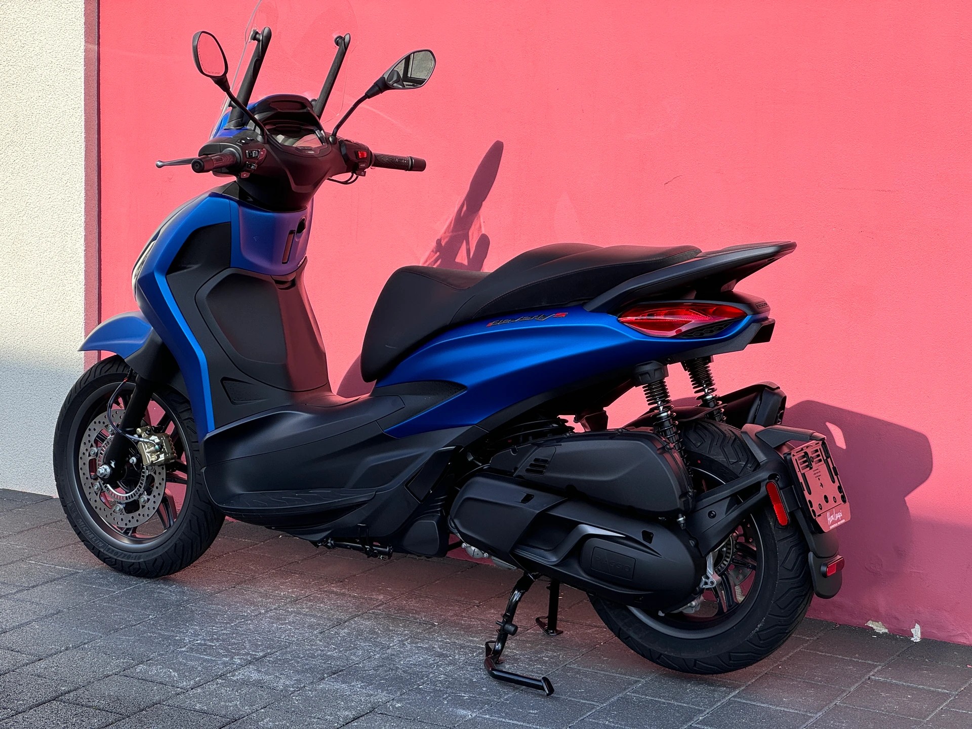 PIAGGIO Beverly 400 Sport-image-8