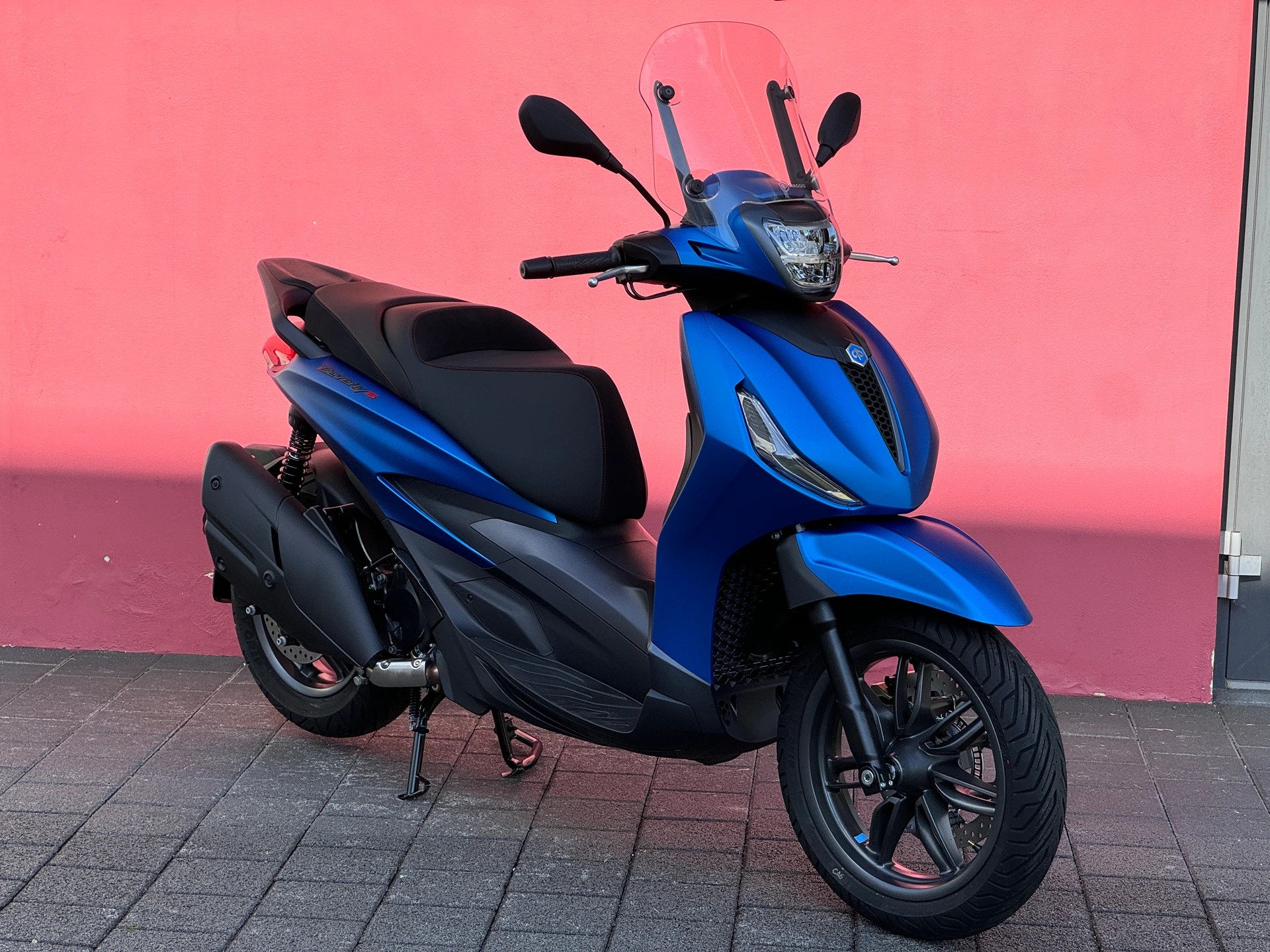 PIAGGIO Beverly 400 Sport-image-3