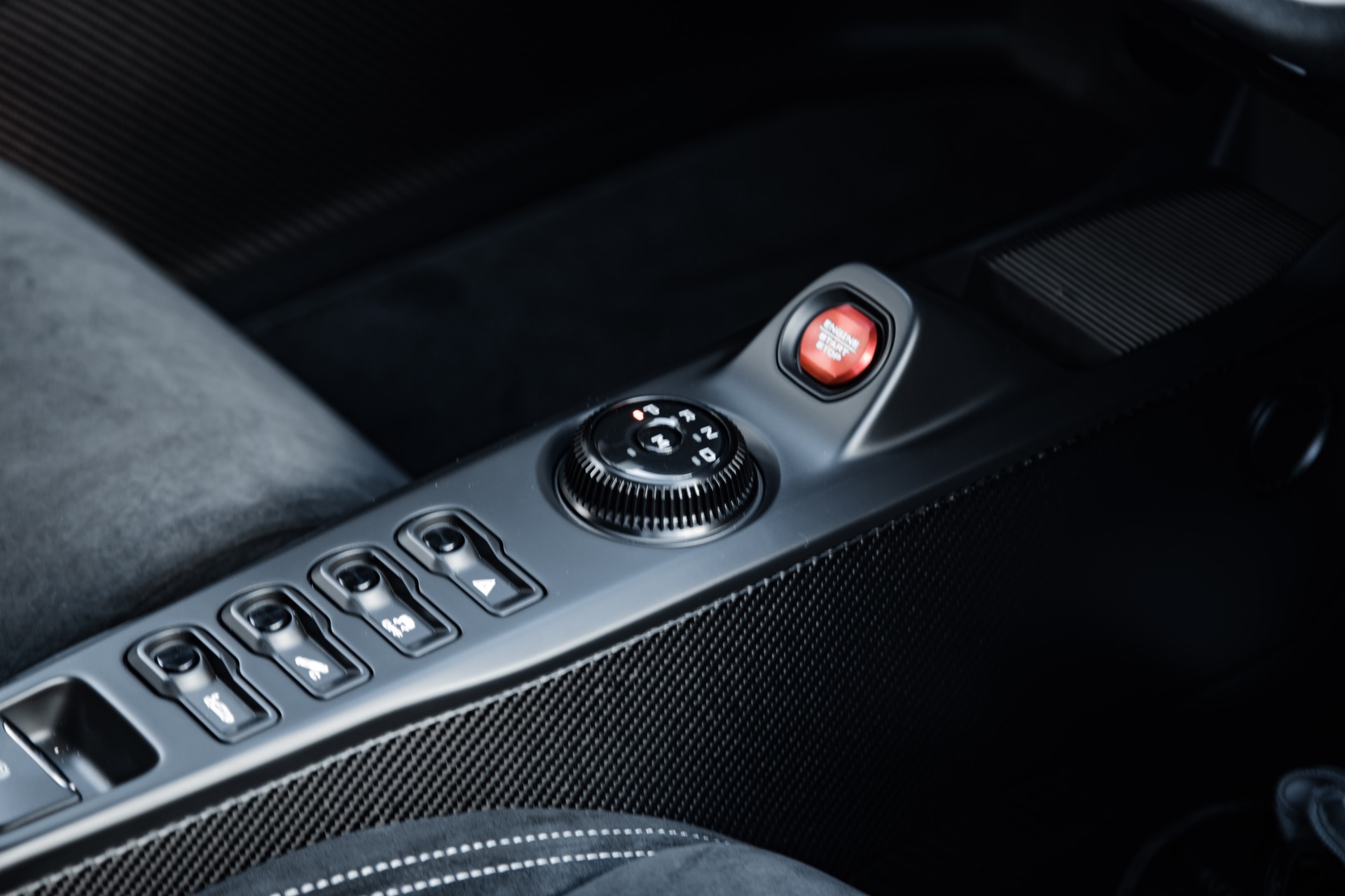 FORD Carbon Series-image-18