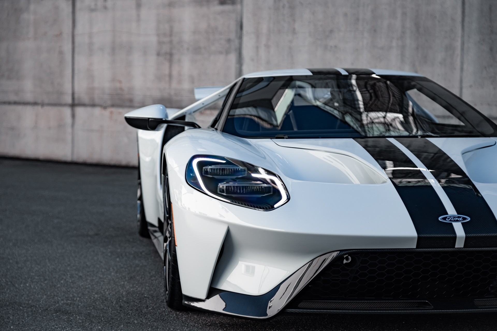 FORD Carbon Series-image-21