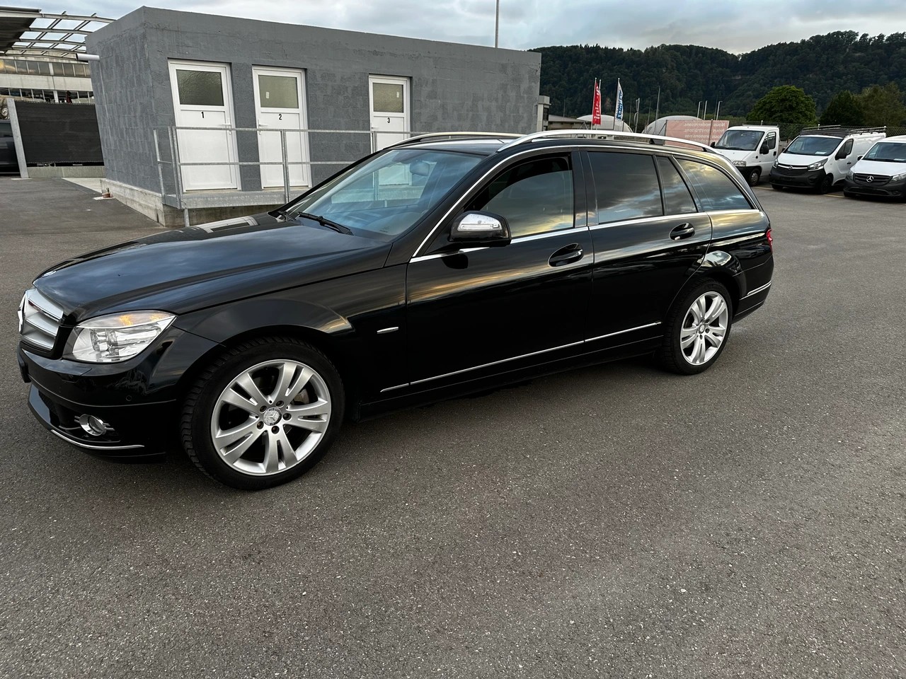 MERCEDES-BENZ C 230 Avantgarde 7G-Tronic