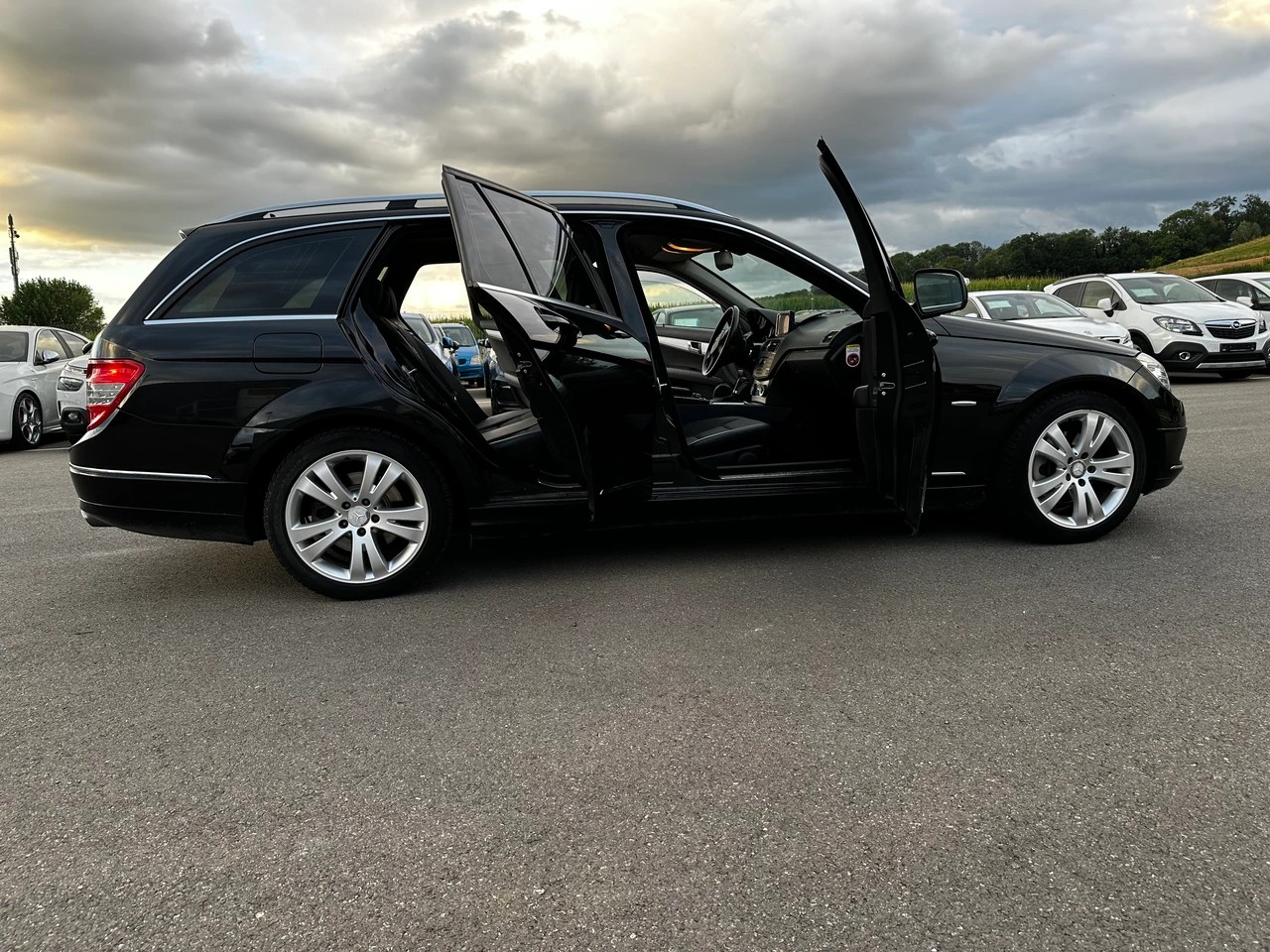 MERCEDES-BENZ C 230 Avantgarde 7G-Tronic-image-7