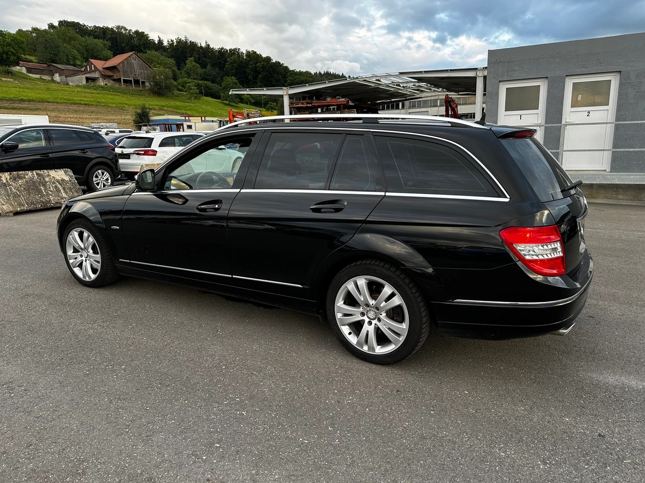 MERCEDES-BENZ C 230 Avantgarde 7G-Tronic-image-15