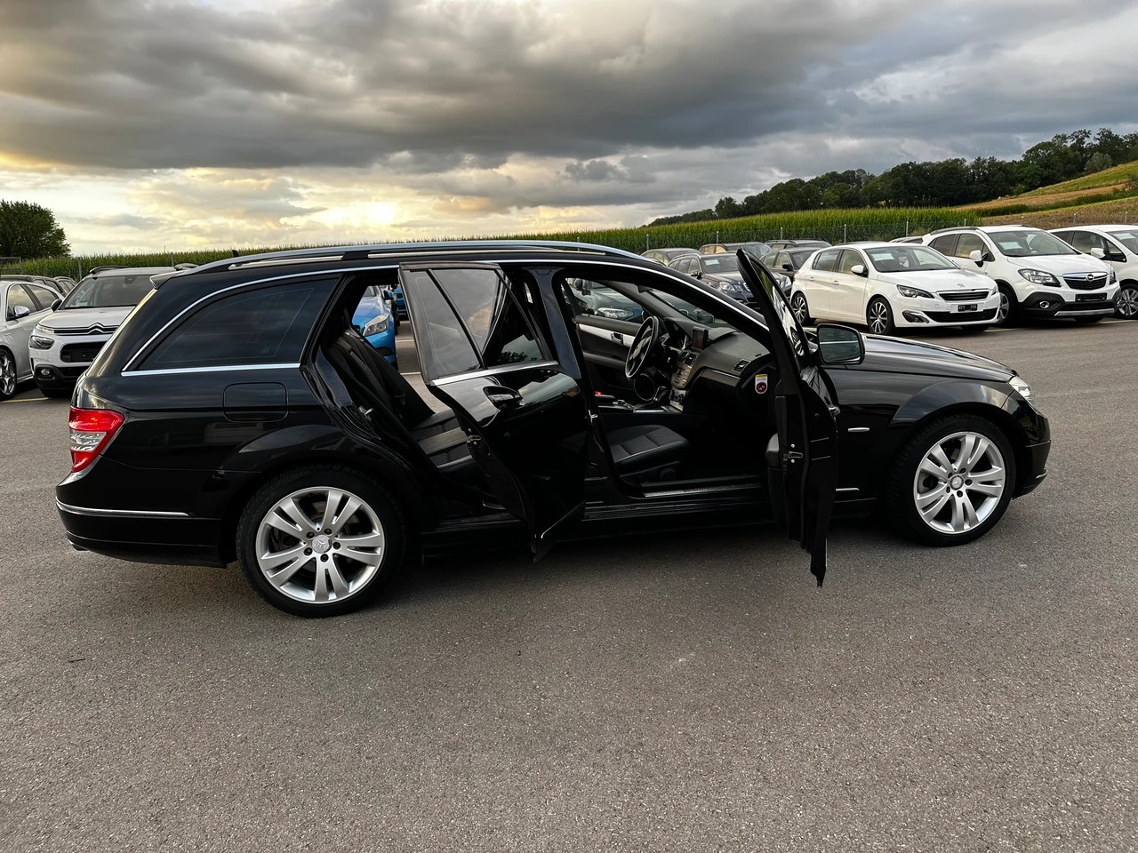 MERCEDES-BENZ C 230 Avantgarde 7G-Tronic-image-6