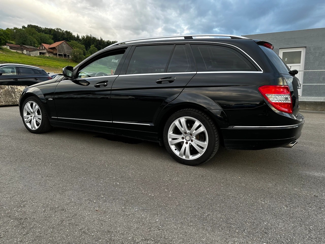 MERCEDES-BENZ C 230 Avantgarde 7G-Tronic-image-14