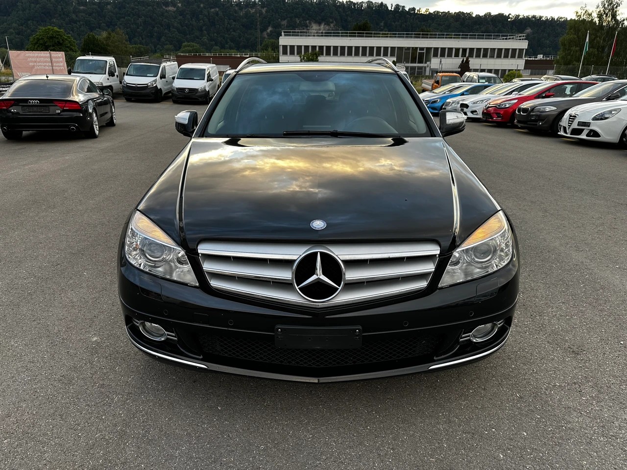 MERCEDES-BENZ C 230 Avantgarde 7G-Tronic-image-3