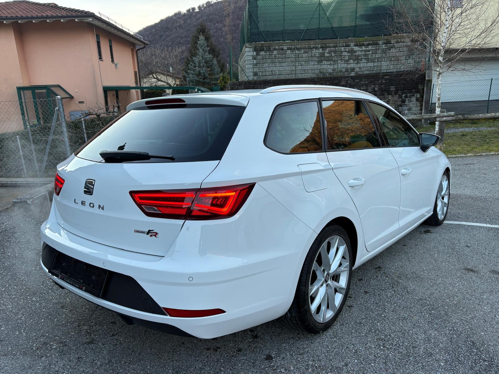 SEAT Leon ST 1.5 TSI EVO ACT FR DSG-image-4