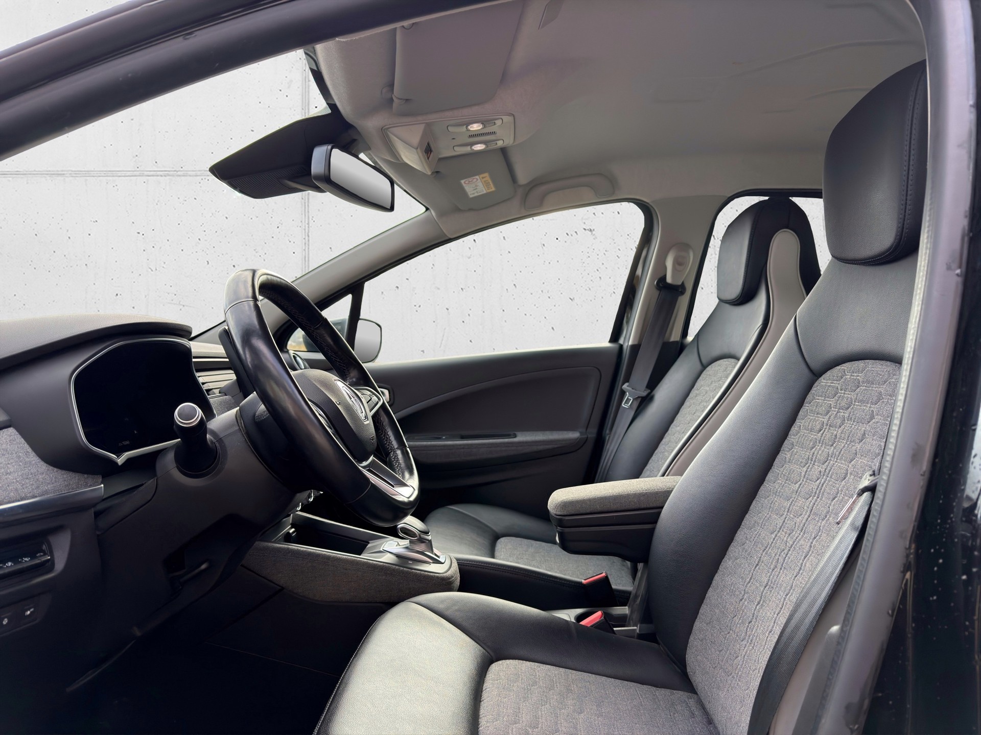 RENAULT Zoe Intens R135 (Batterie Miete)-image-10
