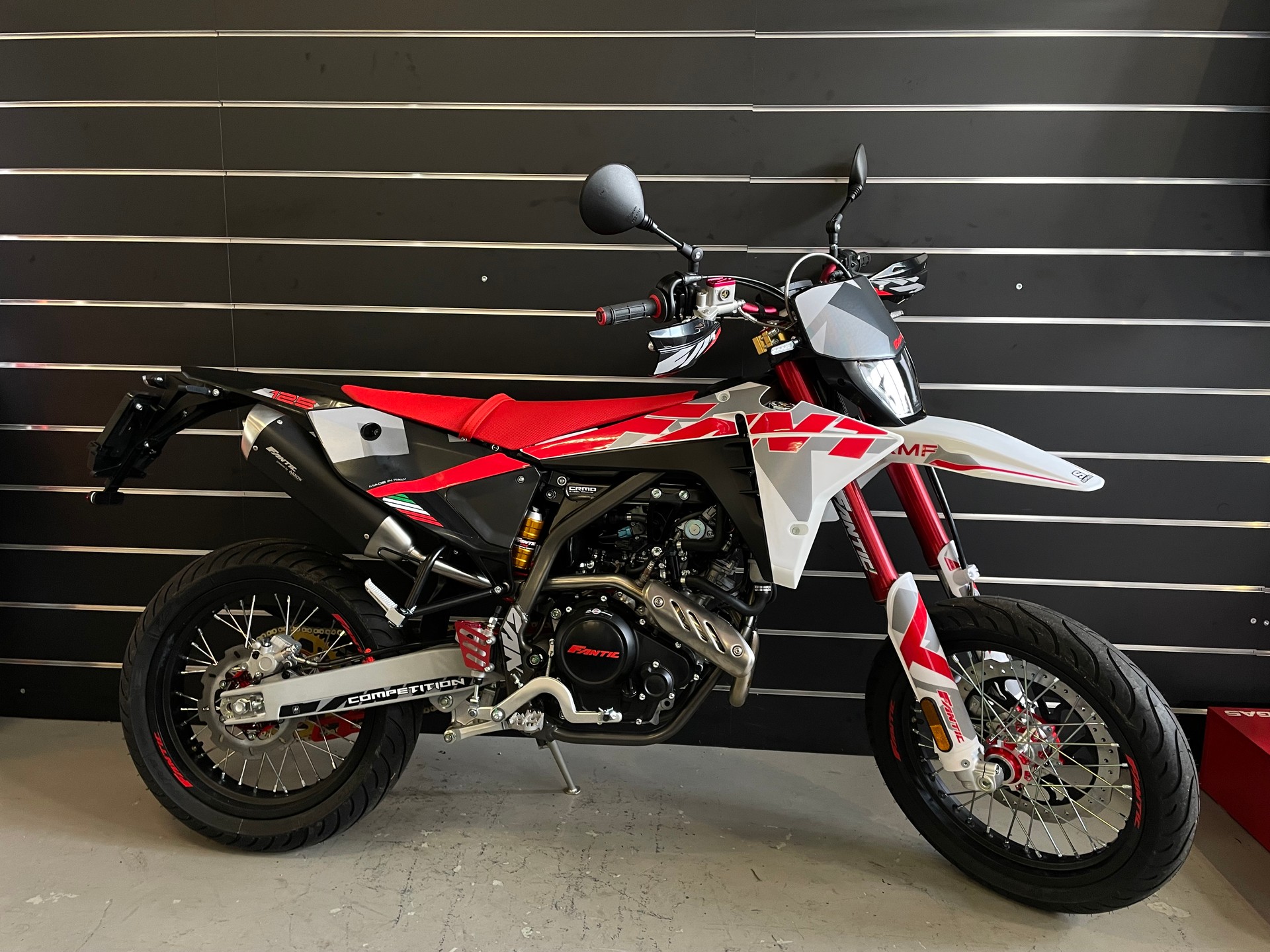 FANTIC XMF 125 Competition-image-0
