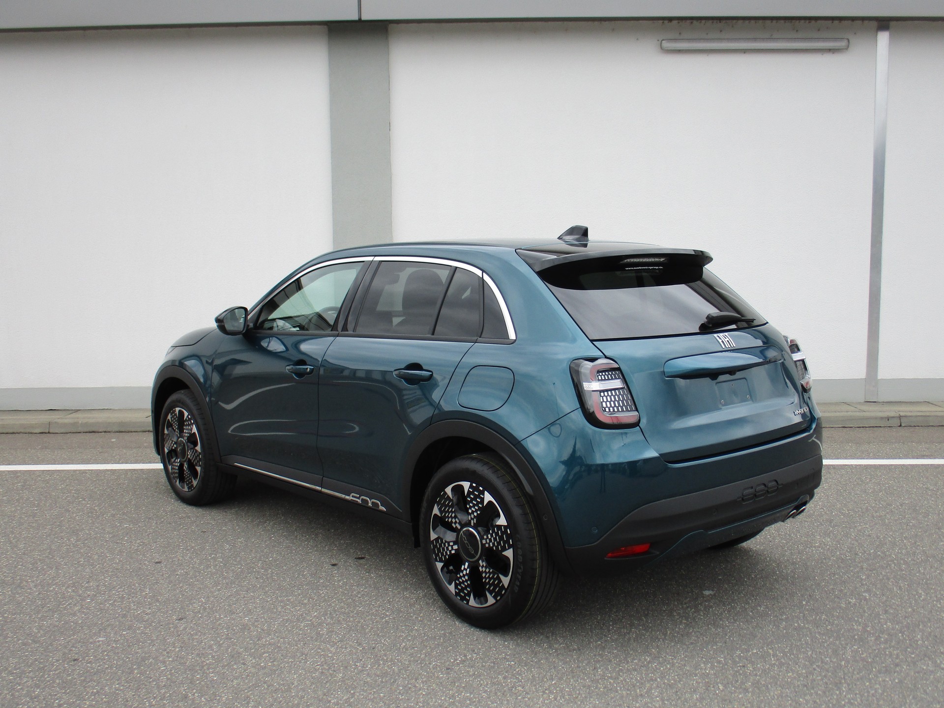 FIAT 600 1.2 136PS MildHybrid La Prima-image-2