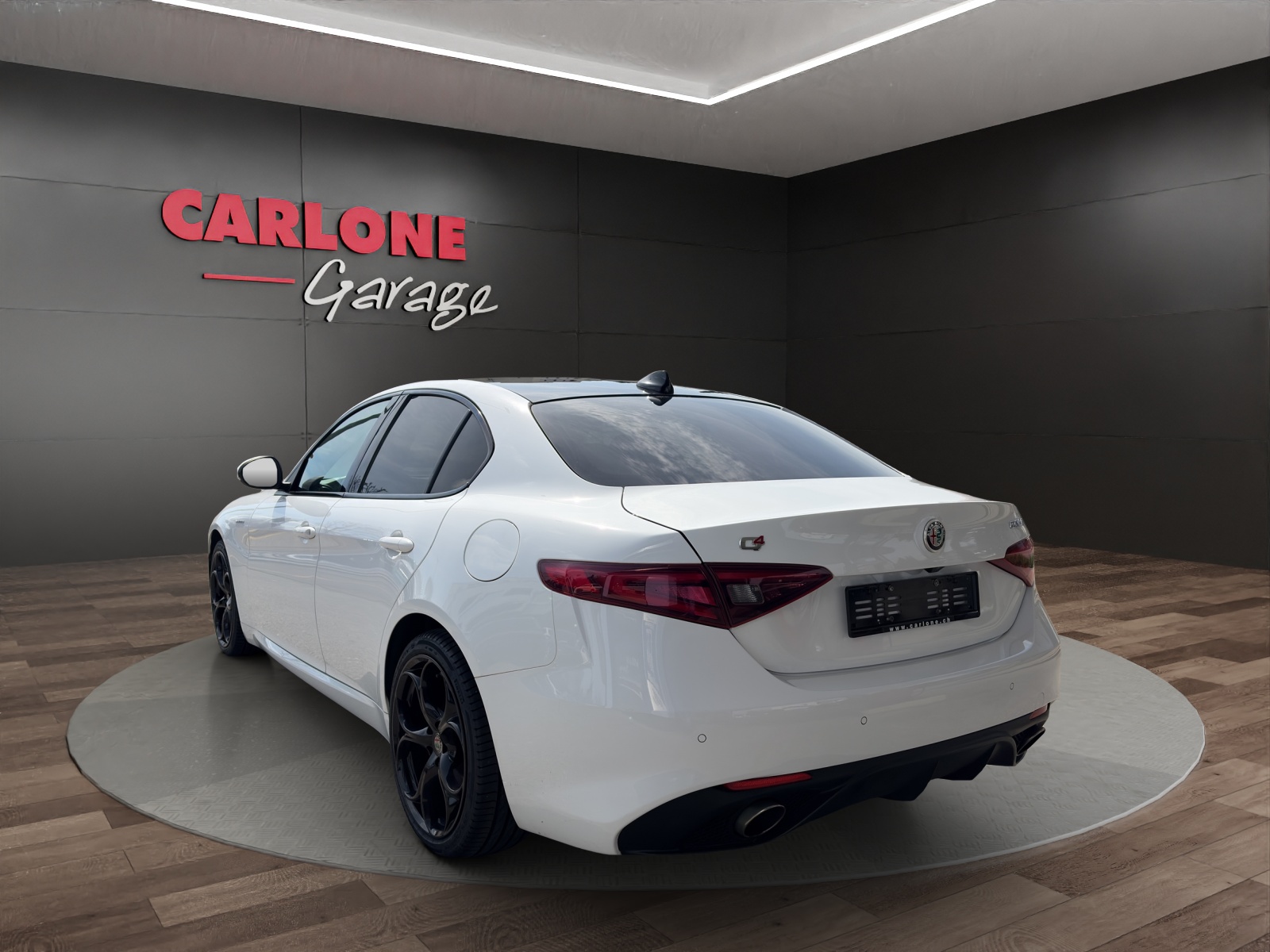 ALFA ROMEO Giulia 2.2 D Q4 210 Veloce-image-4