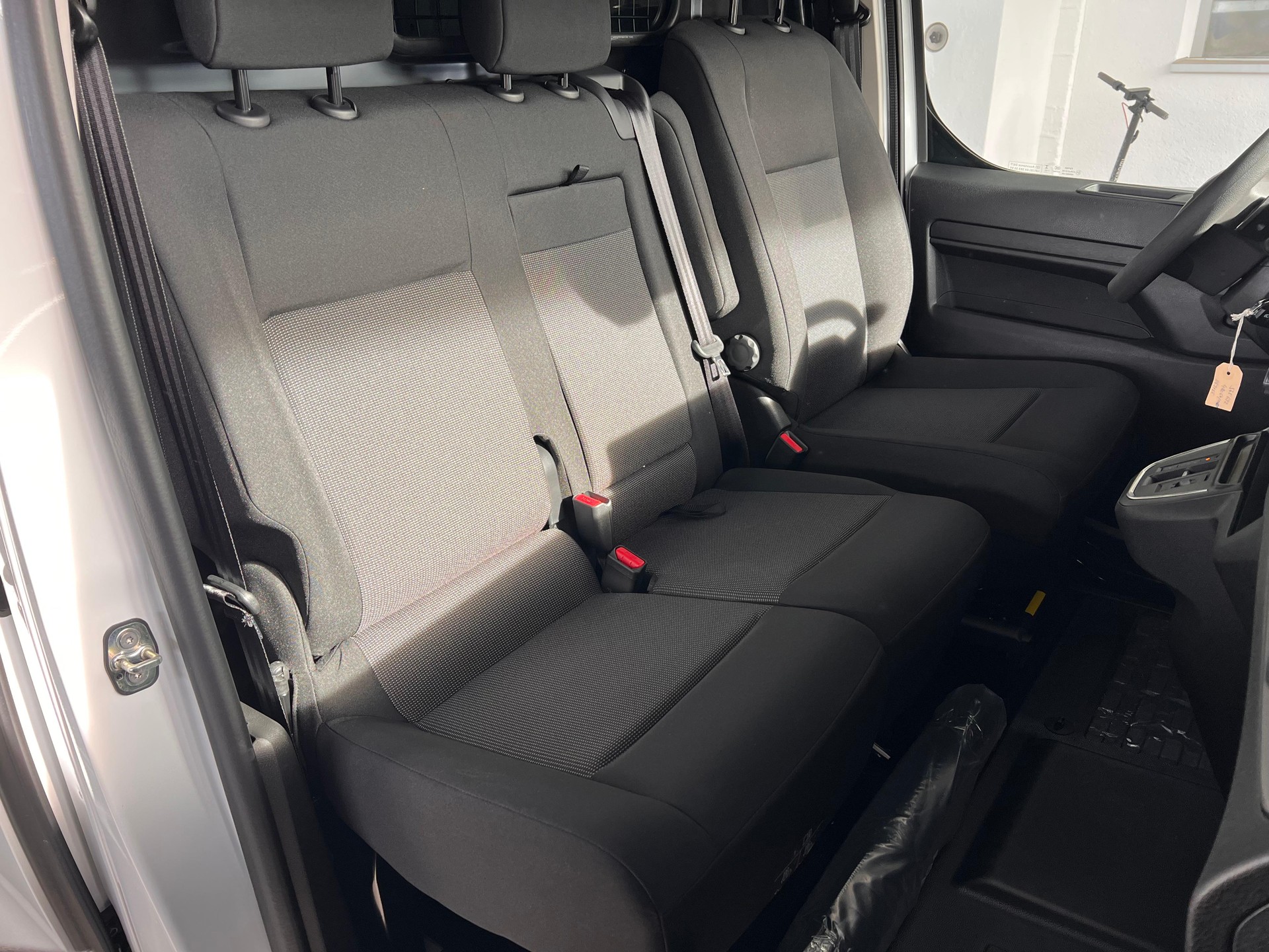 TOYOTA PROACE Van L2 2.0 D Advanced-image-13