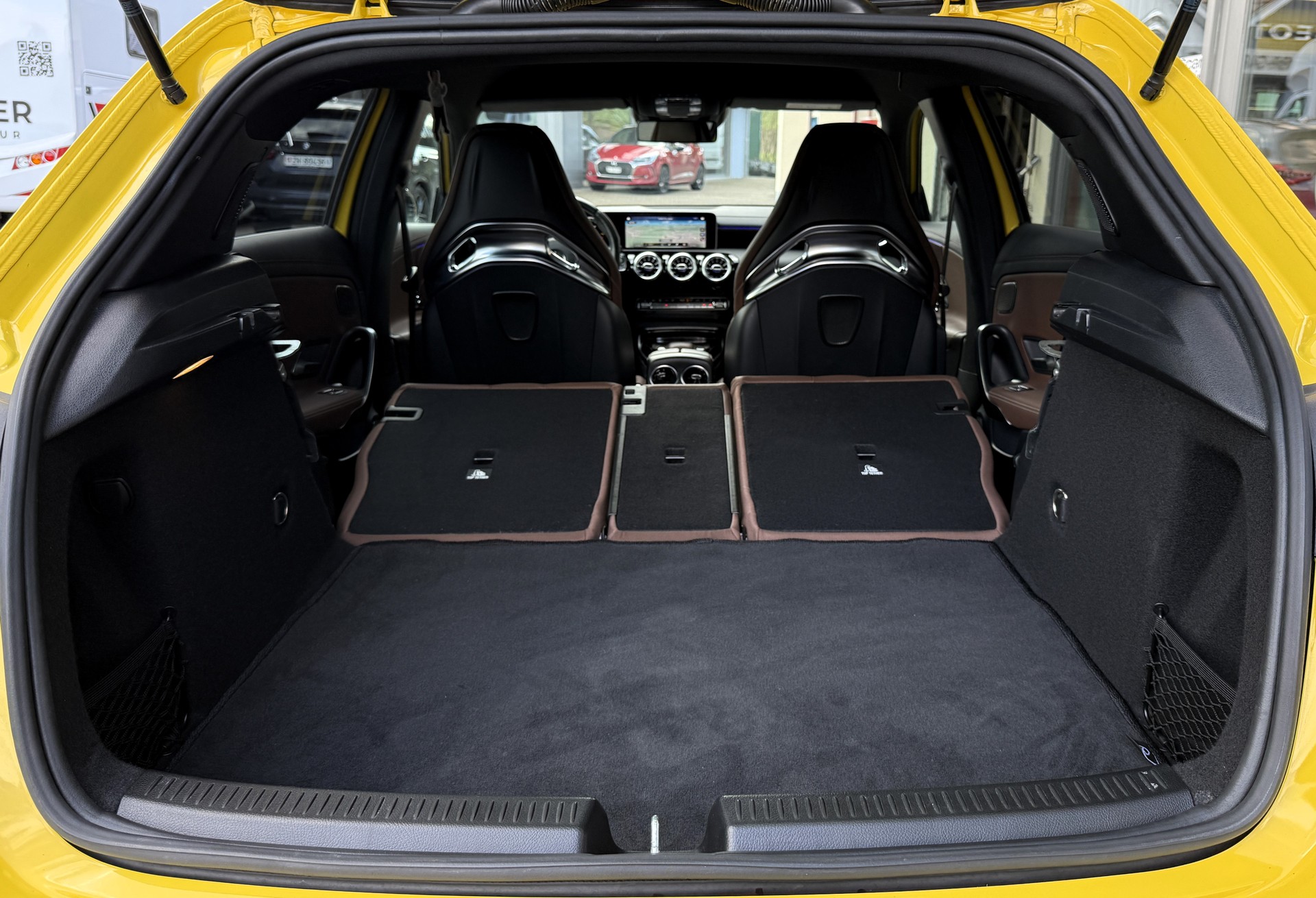 MERCEDES-BENZ A 45 S AMG 4Matic+ Speedshift-image-7