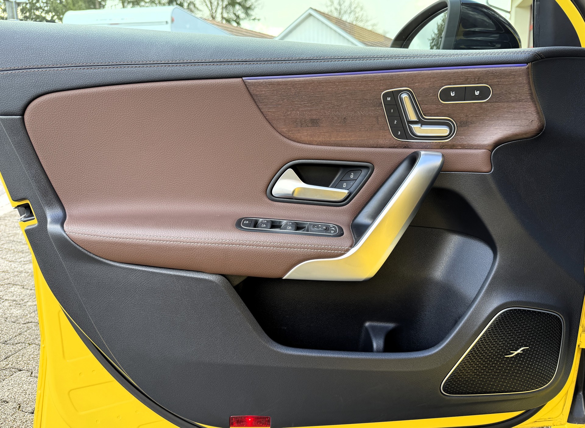 MERCEDES-BENZ A 45 S AMG 4Matic+ Speedshift-image-15