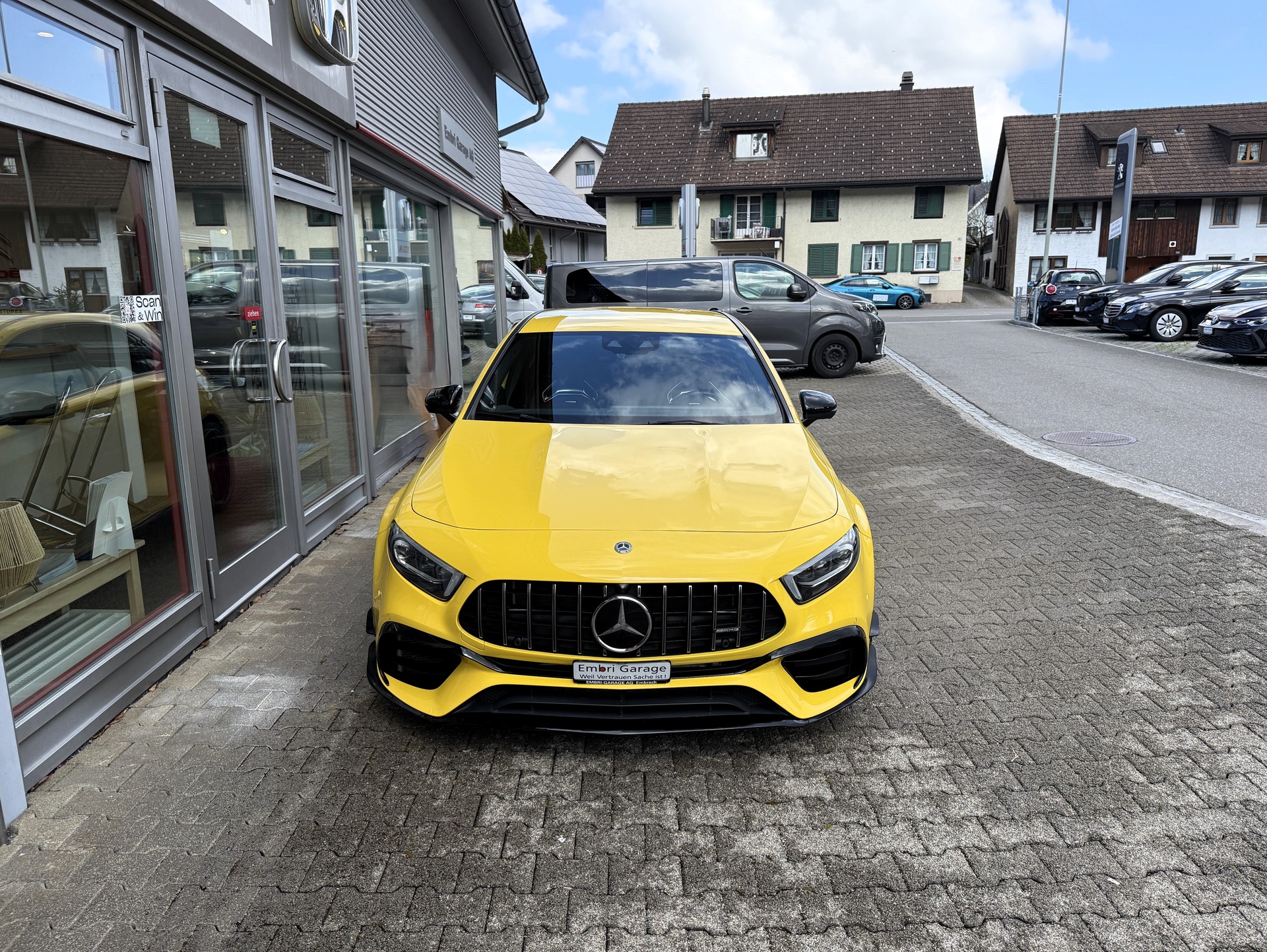 MERCEDES-BENZ A 45 S AMG 4Matic+ Speedshift-image-1