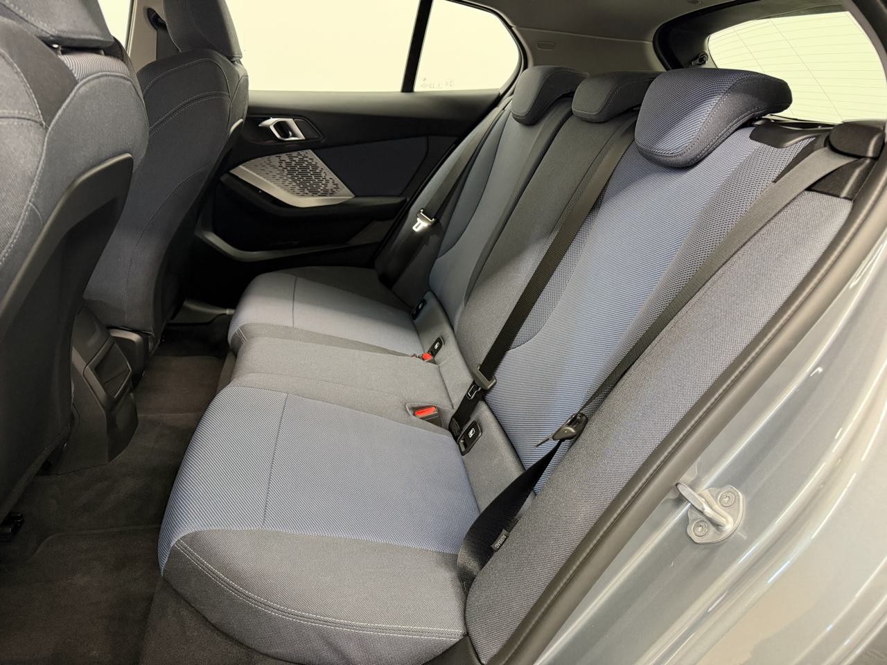 BMW 120d M Sport Steptronic-image-9
