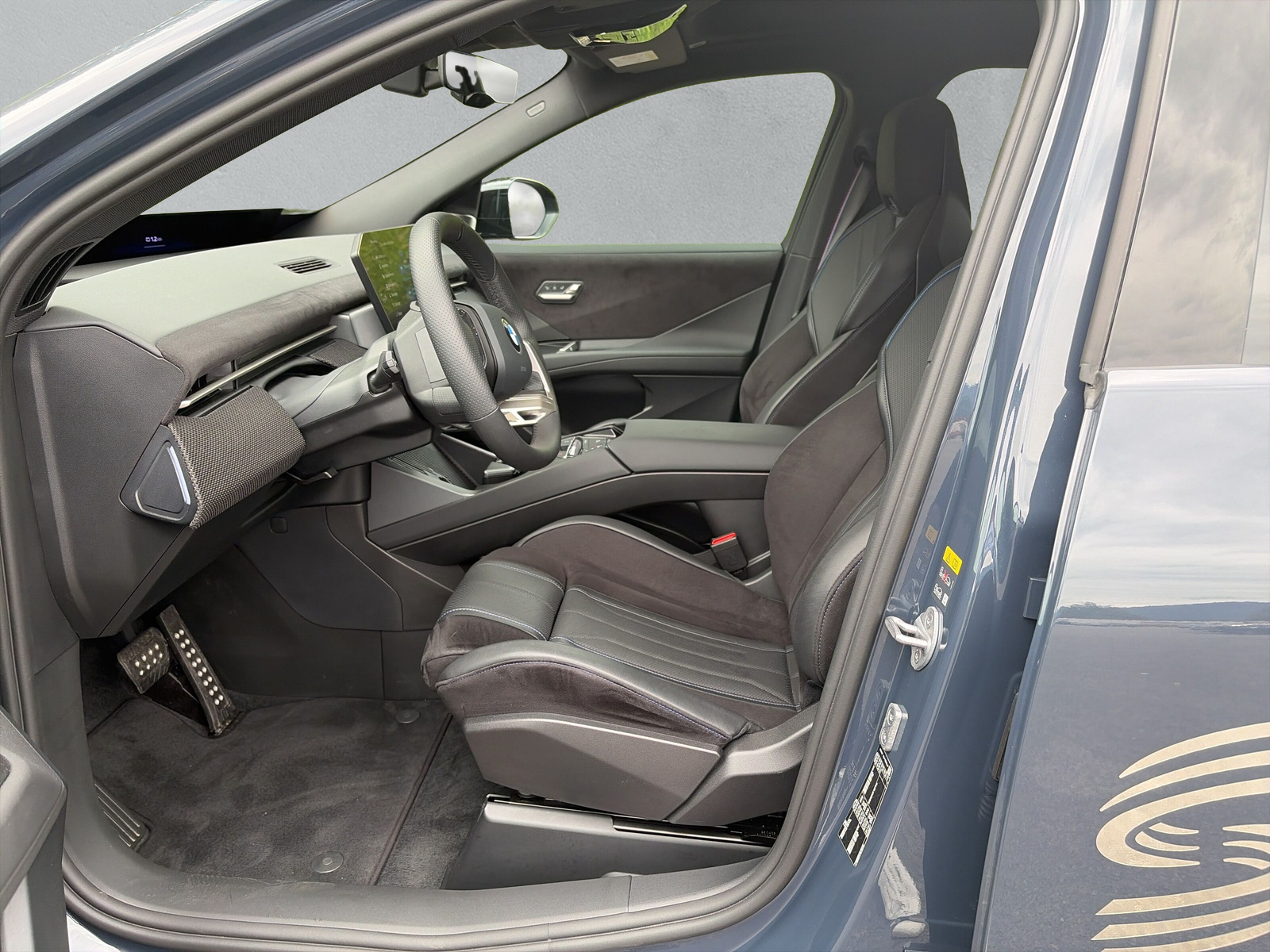 BMW iX3 50 xDrive M Sport Pro-image-10
