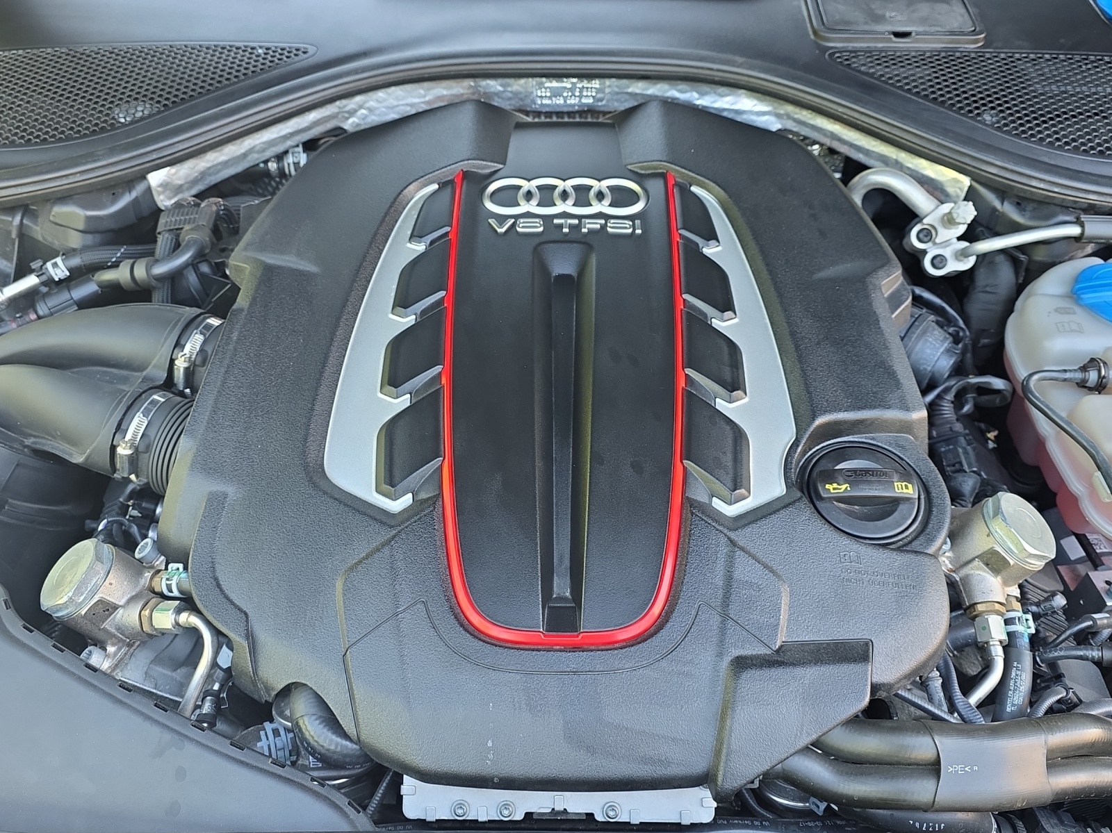 AUDI S7 Sportback 4.0 TFSI V8 quattro S-tronic-image-16