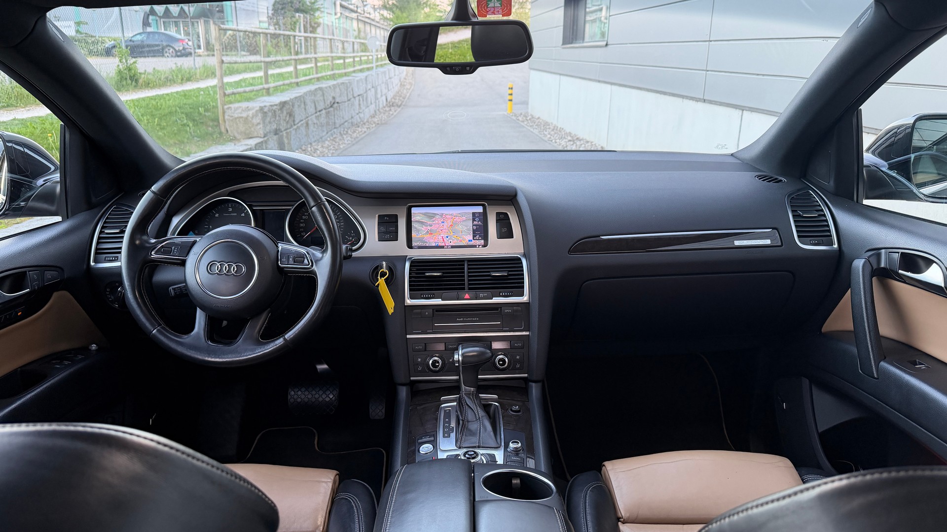 AUDI Q7 4.2 TDI quattro tiptronic **EXCLUSIVE / AHK**-image-12