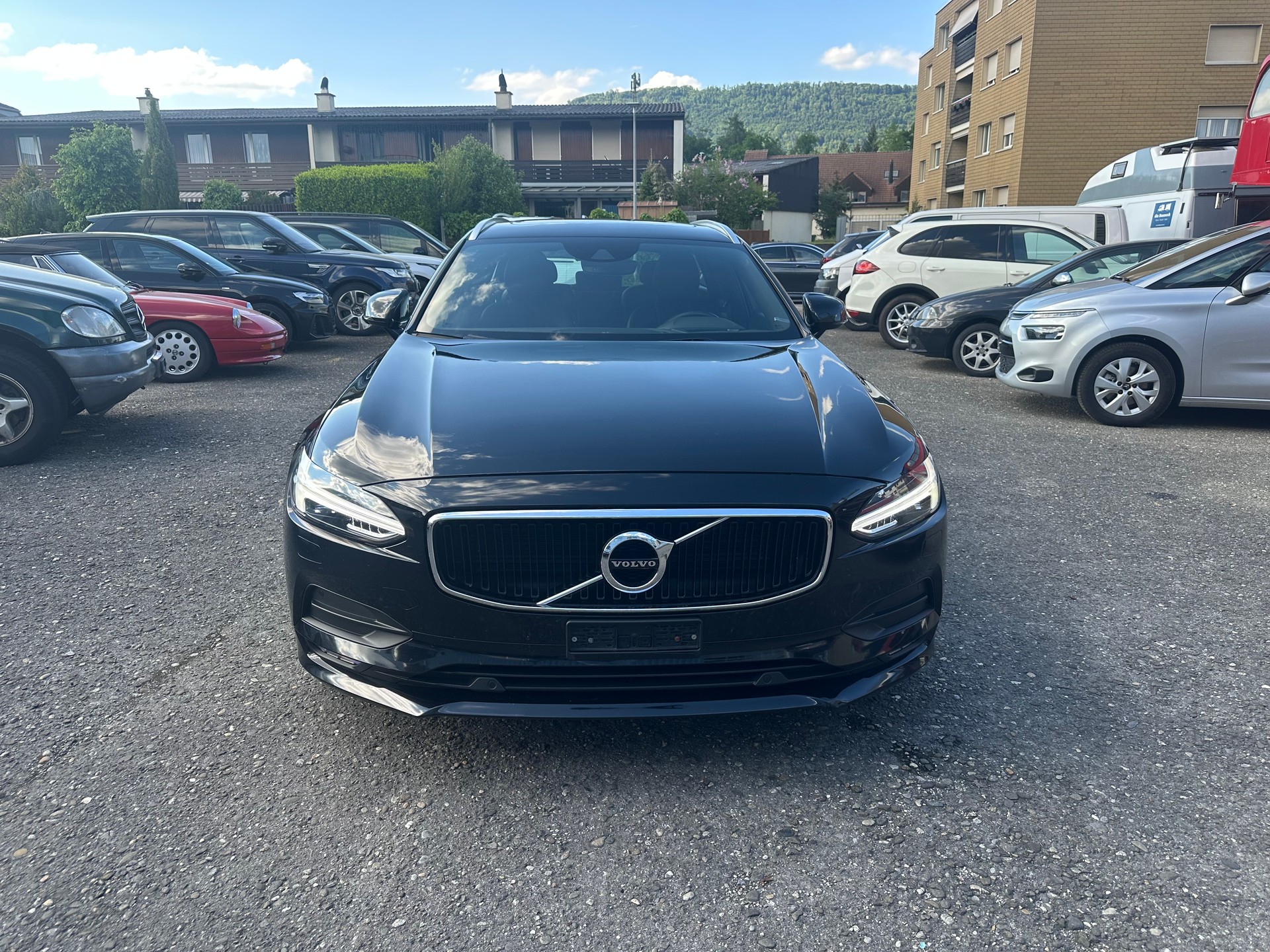 VOLVO D5 Inscription AWD-image-1