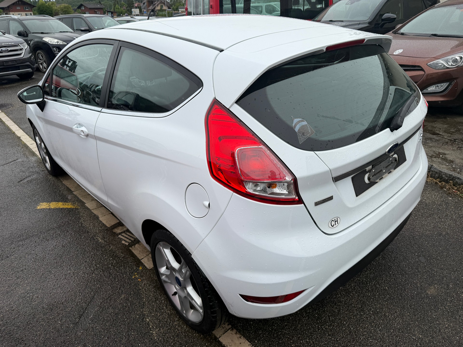 FORD Fiesta 1.6 TDCi Eco Trend-image-3