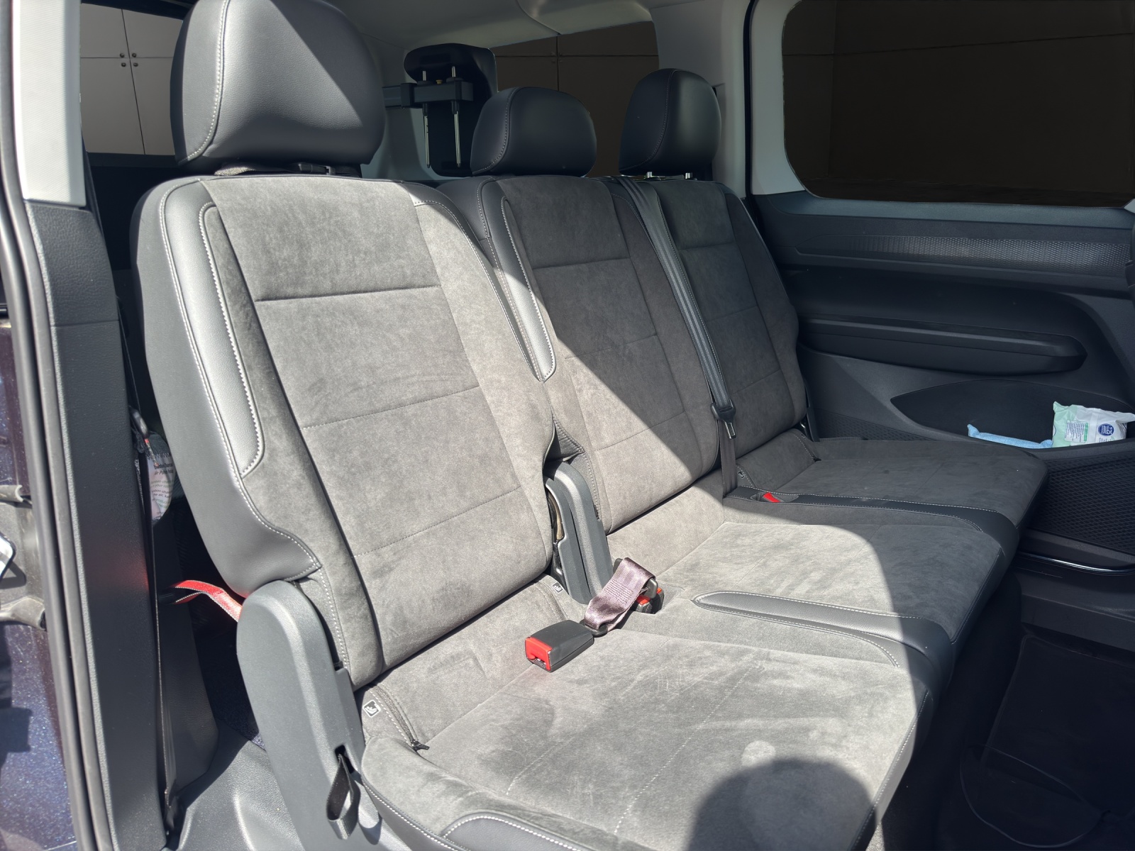 VW VW Caddy Maxi Kombi Premium 1.5 TSI DSG Rollstuhltransport 5+1 Plätze-image-18