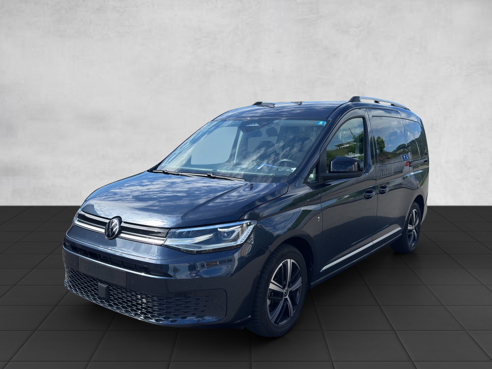 VW VW Caddy Maxi Kombi Premium 1.5 TSI DSG Rollstuhltransport 5+1 Plätze