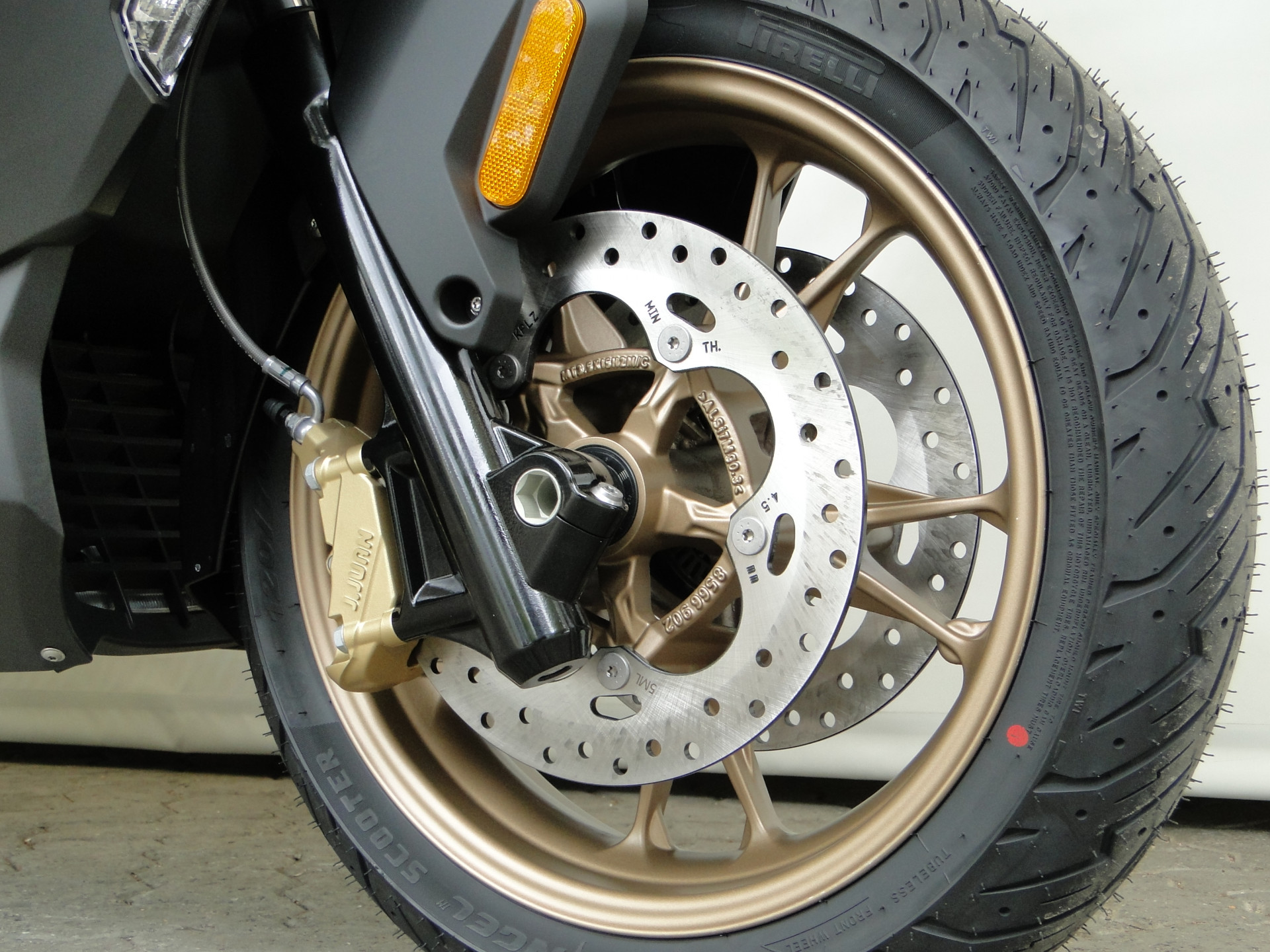 BMW C 400 GT-image-7